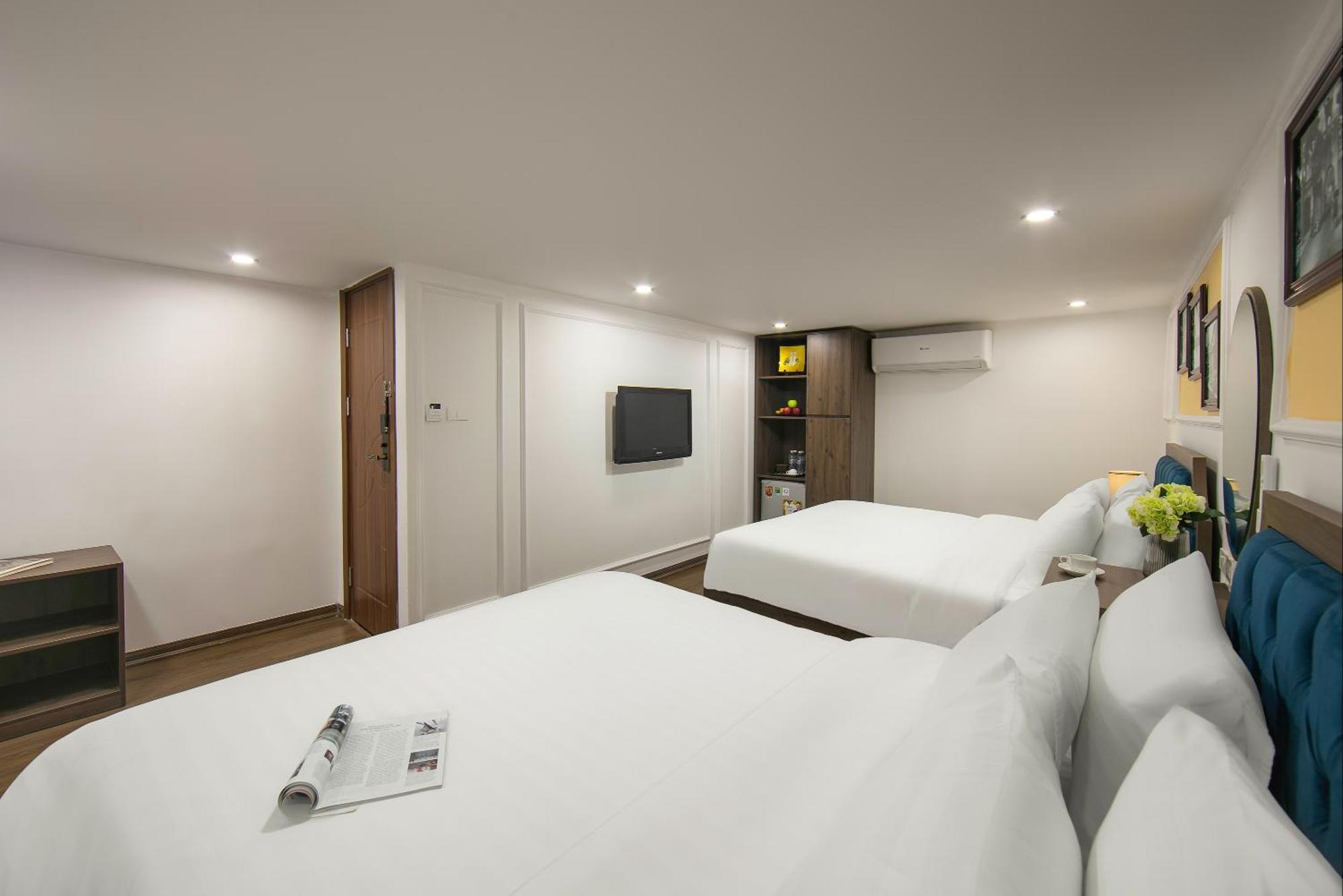 Dream Boutique & Travel & Hanoi