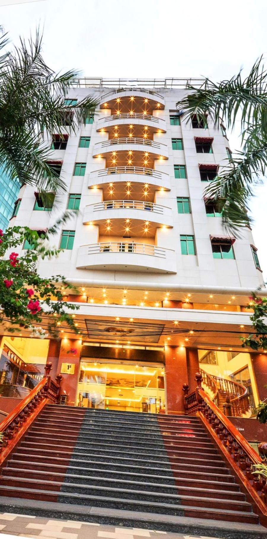 Hotel Phuc 3*
