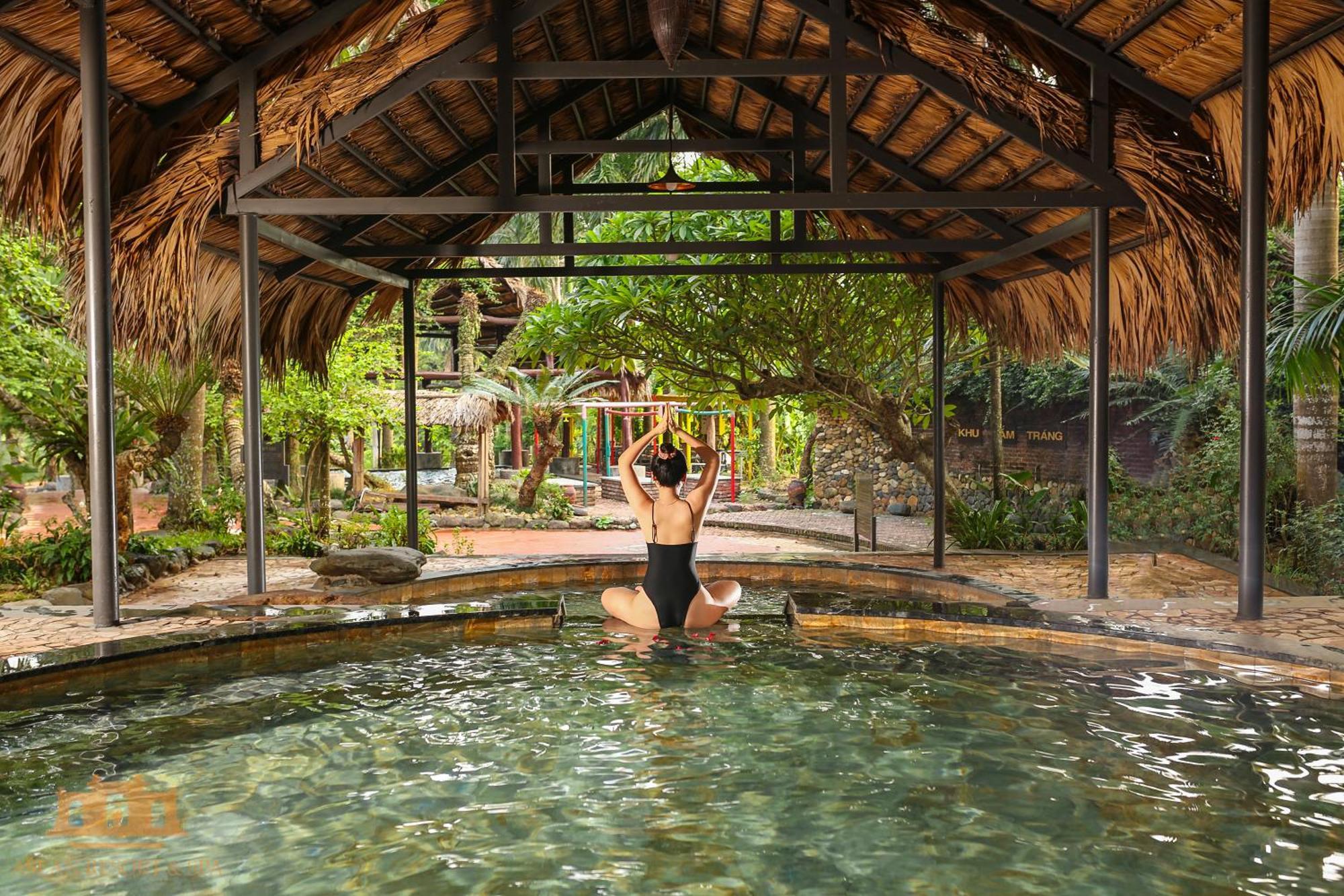 Asean - Shiki Onsen & Hanoi