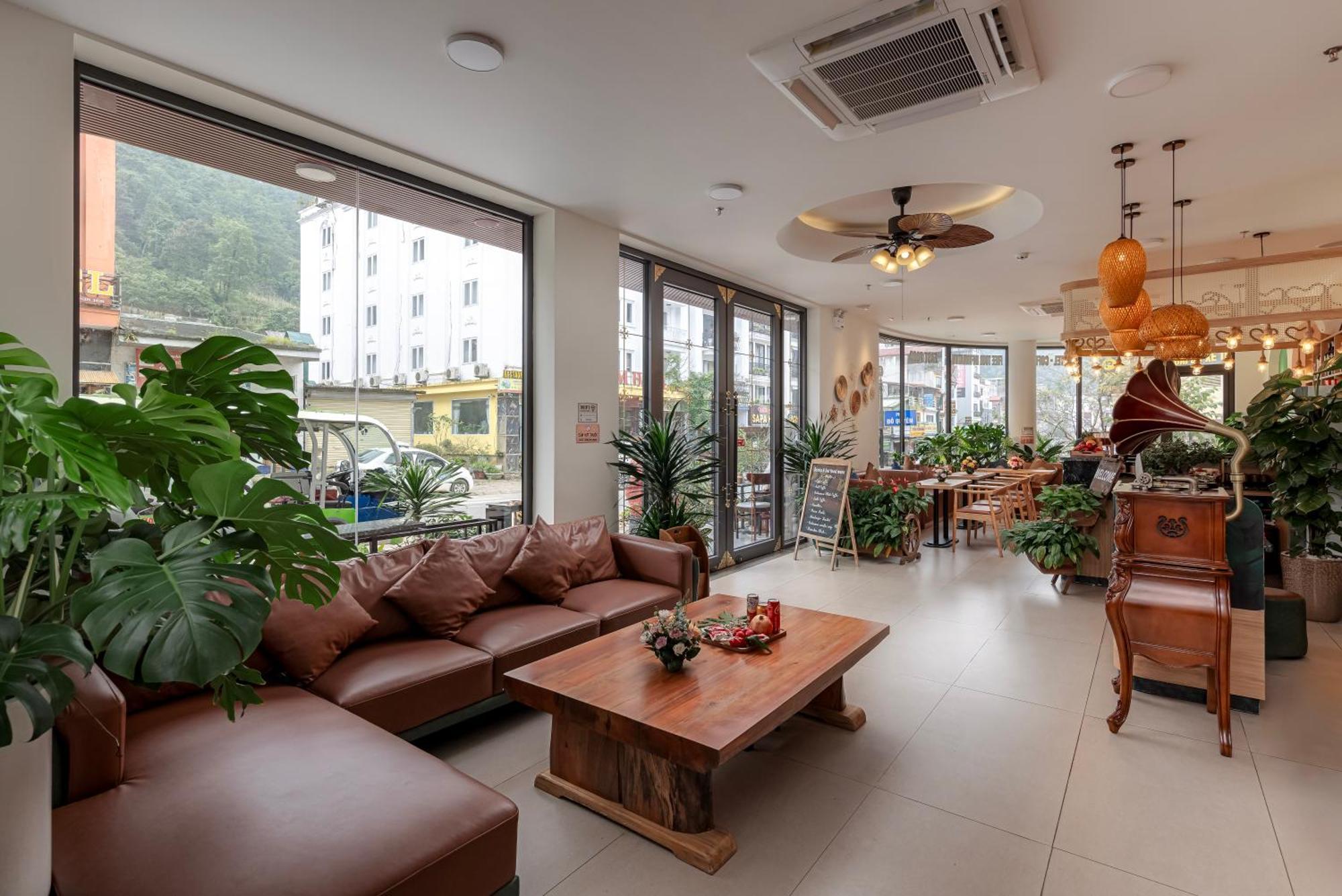 Tropical Paradise & Coffee 4*
