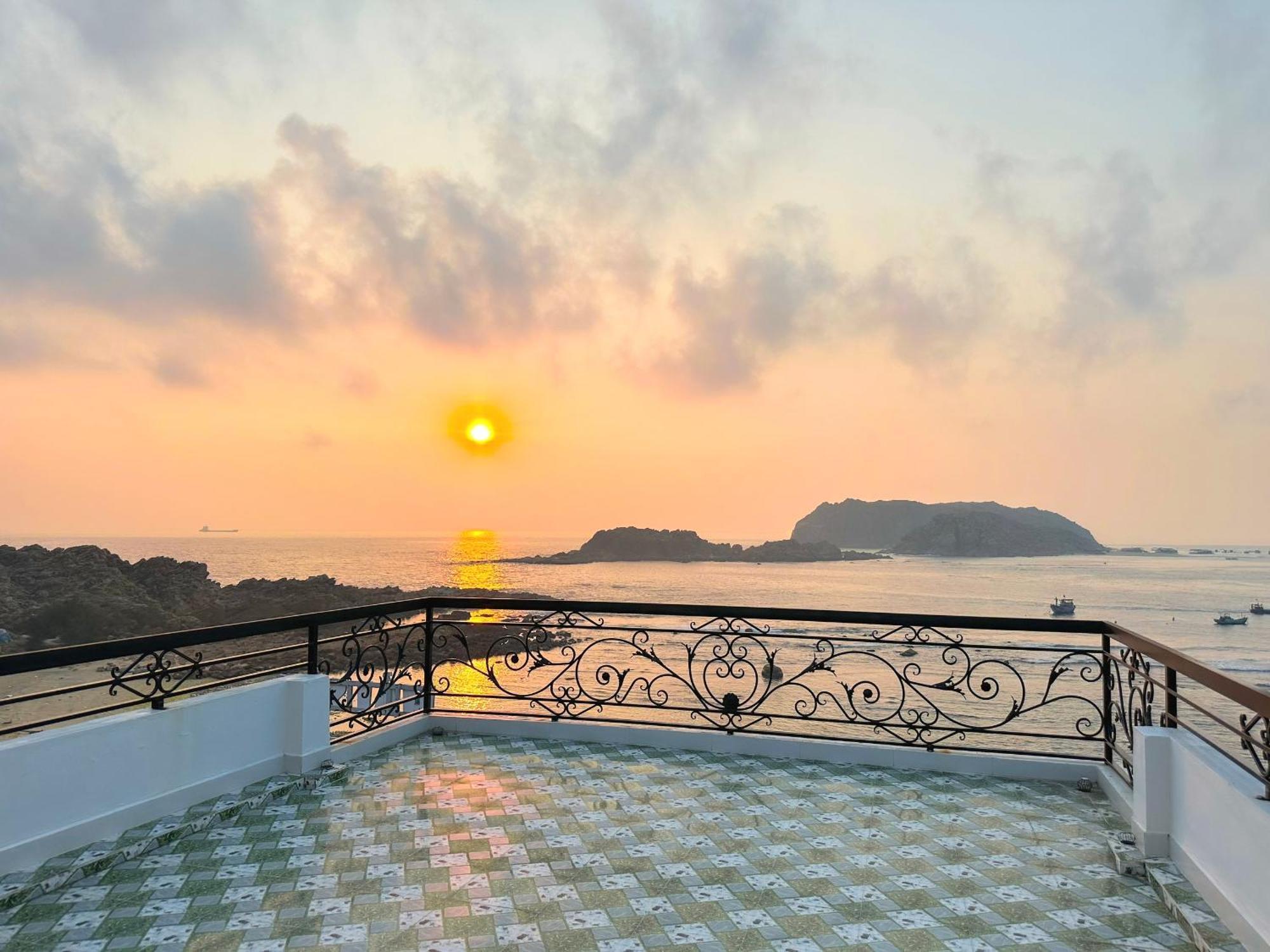 Tom House * Quy Nhon