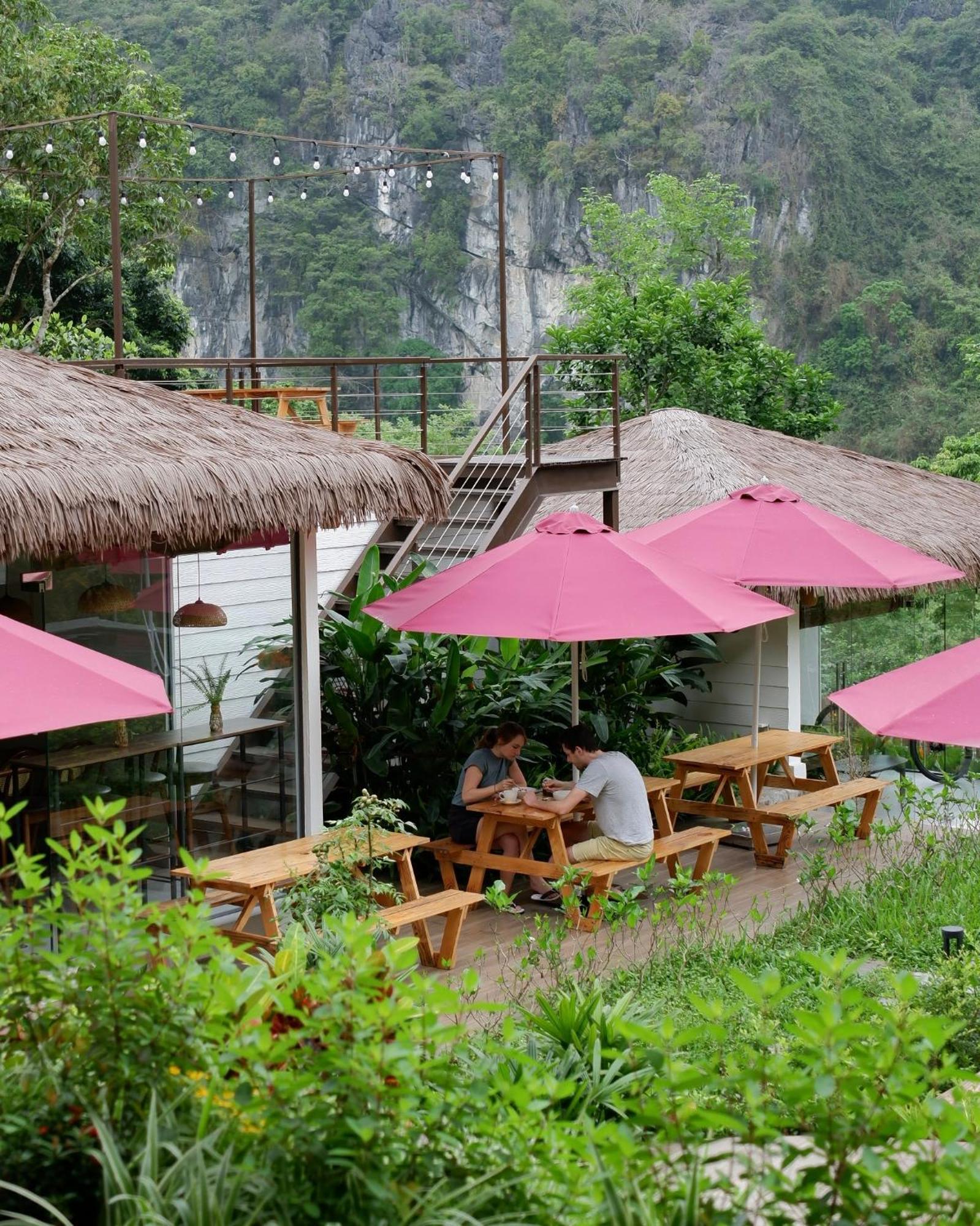Yen Hidden Valley Cat Ba Island