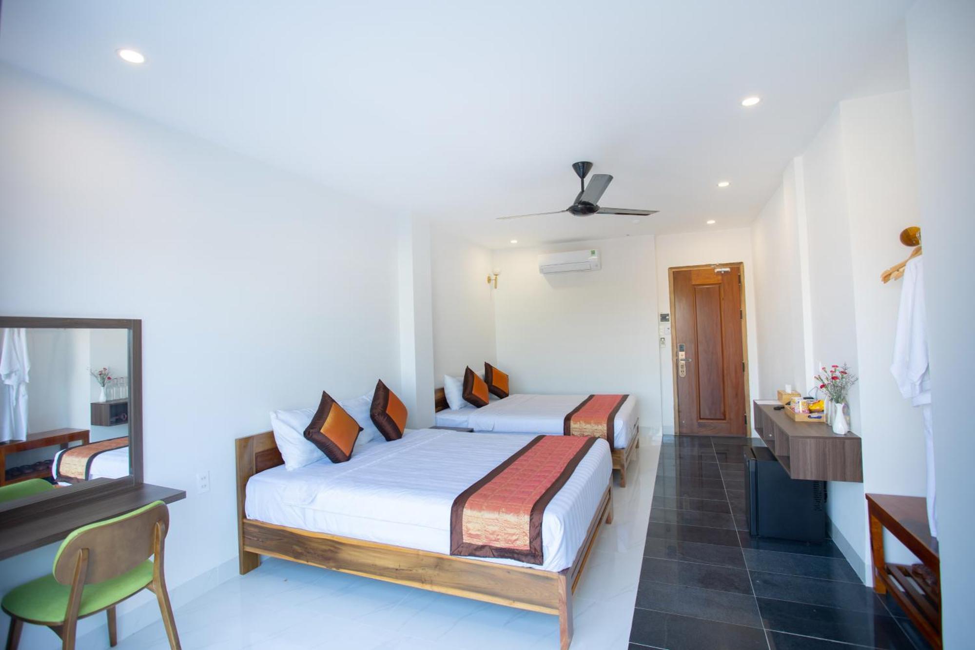 Hotel Palm Phu Yen - Kite Surfing Spot In Winter Tuy Hoa