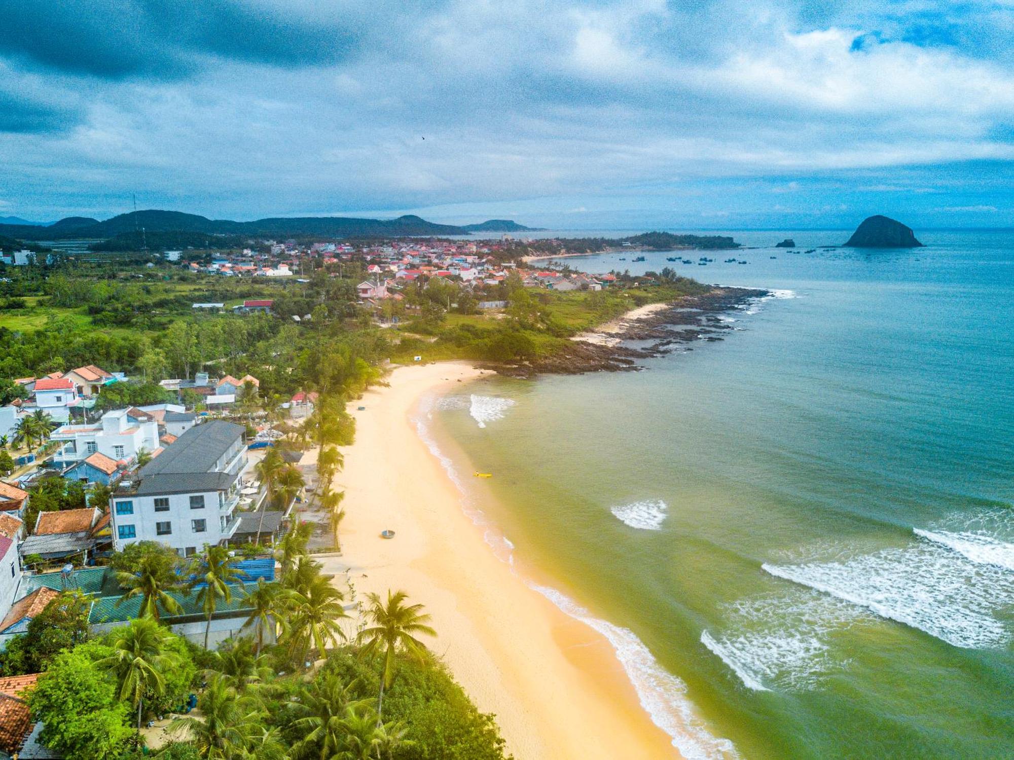 Palm Phu Yen - Kite Surfing Spot In Winter Tuy Hoa