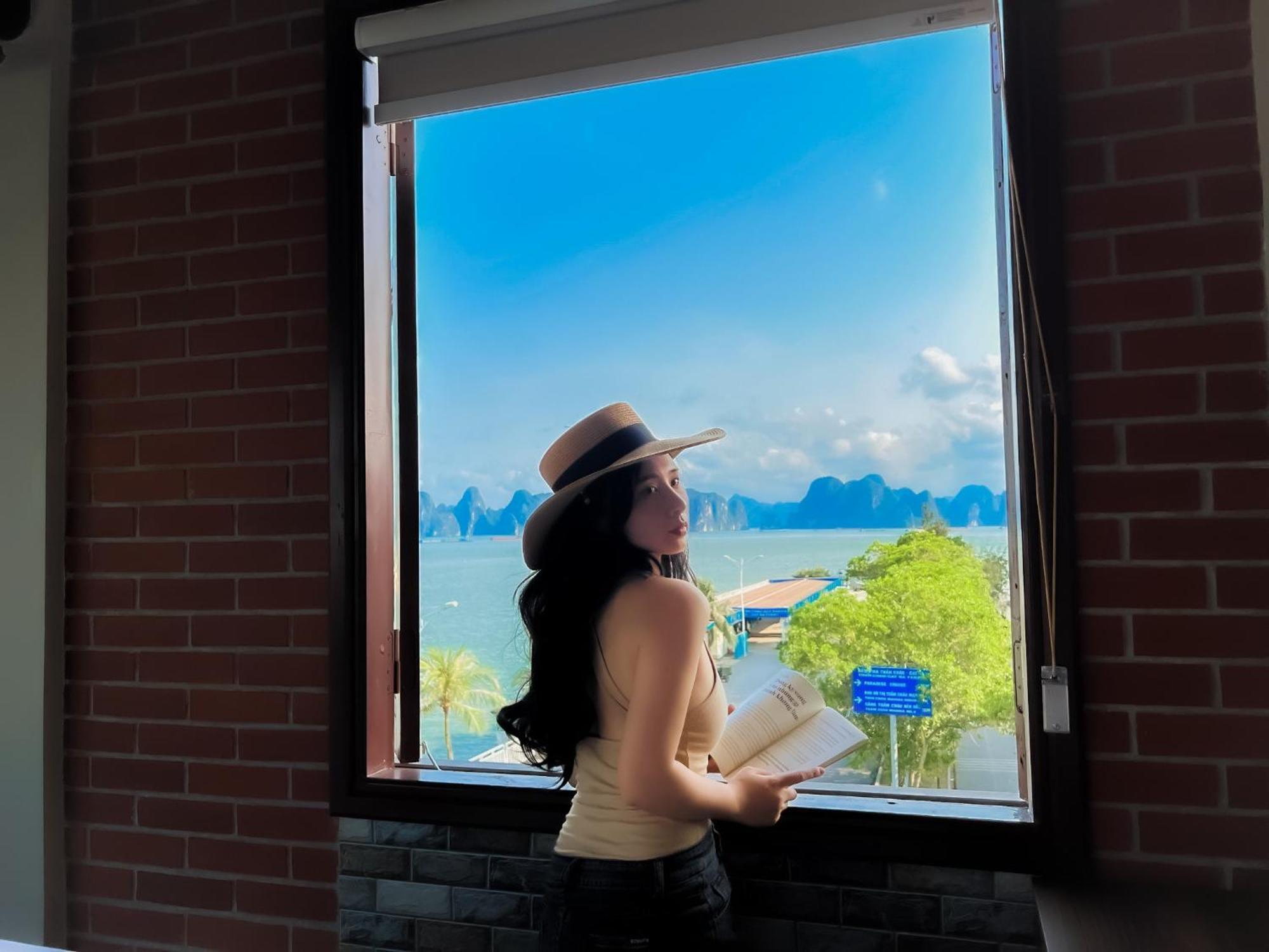 Canh Buom - Tuan Chau Hotel *