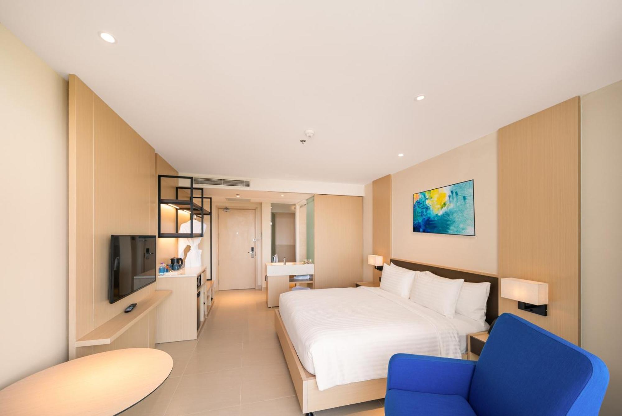 The At Bai Dai Hotel 4*