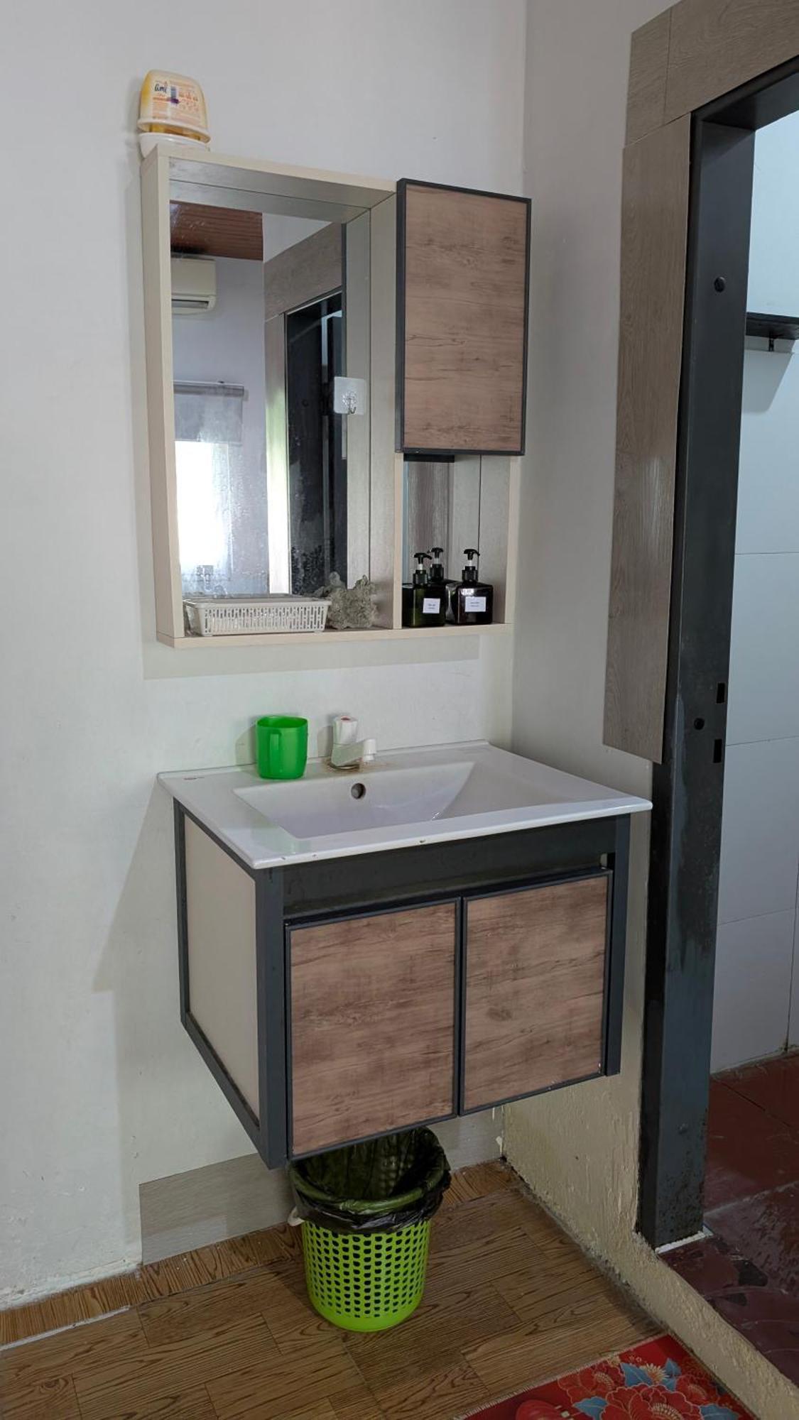 Hotel Bien Xanh *