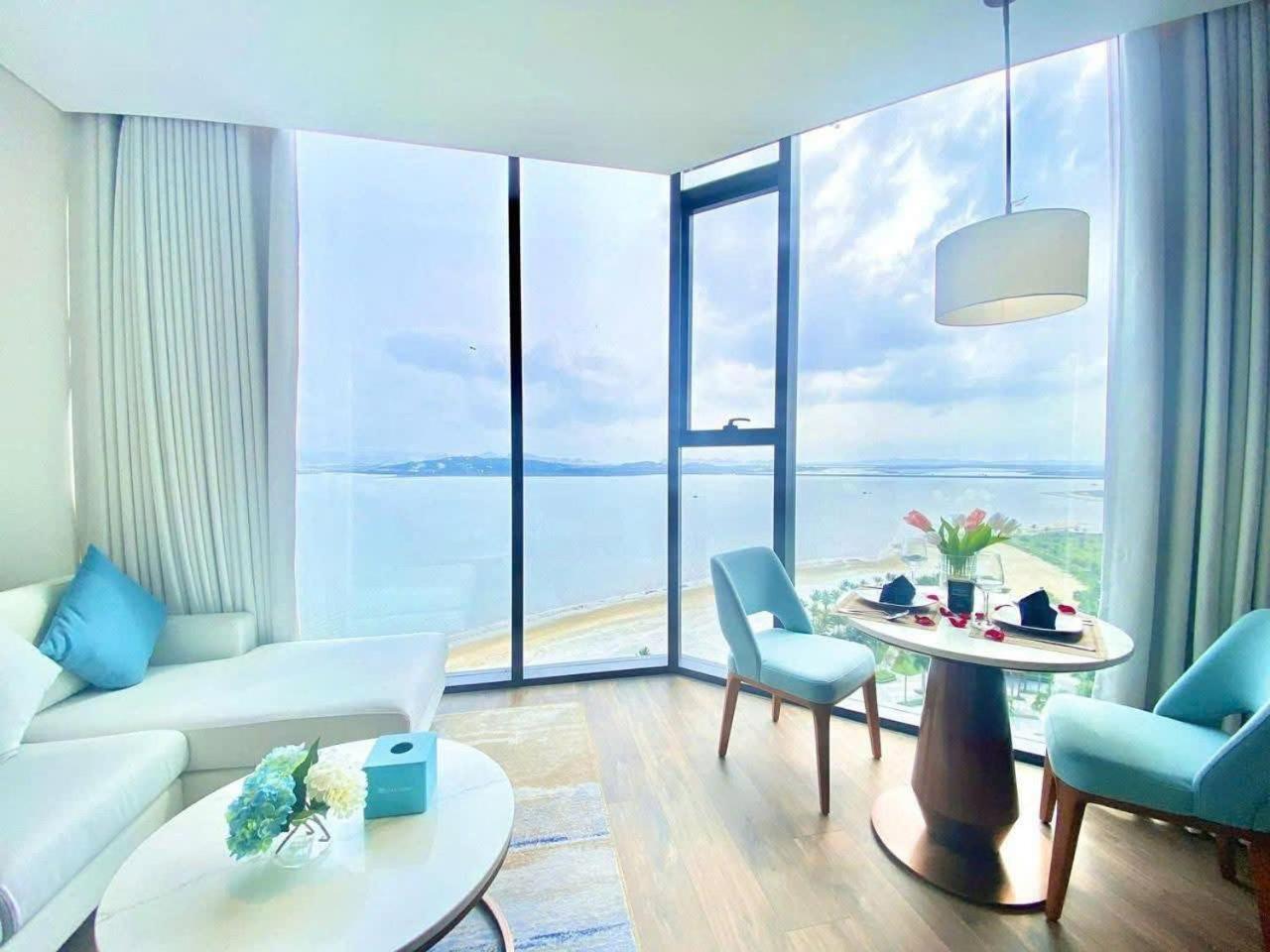Aparthotel A La Carte Bay - Sea View Ha Long