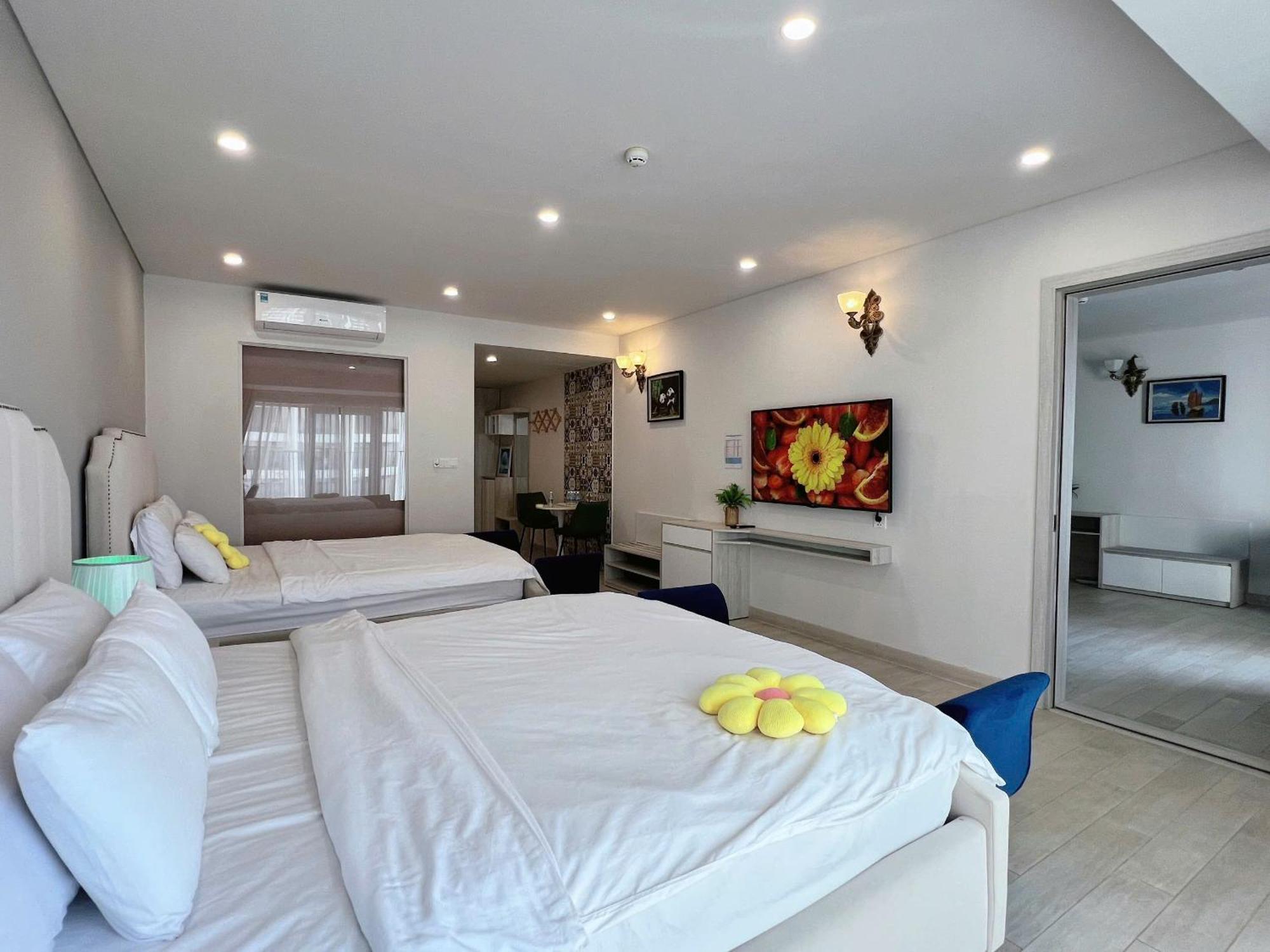 Two Connecting With Ocean View At Center Nha Trang
