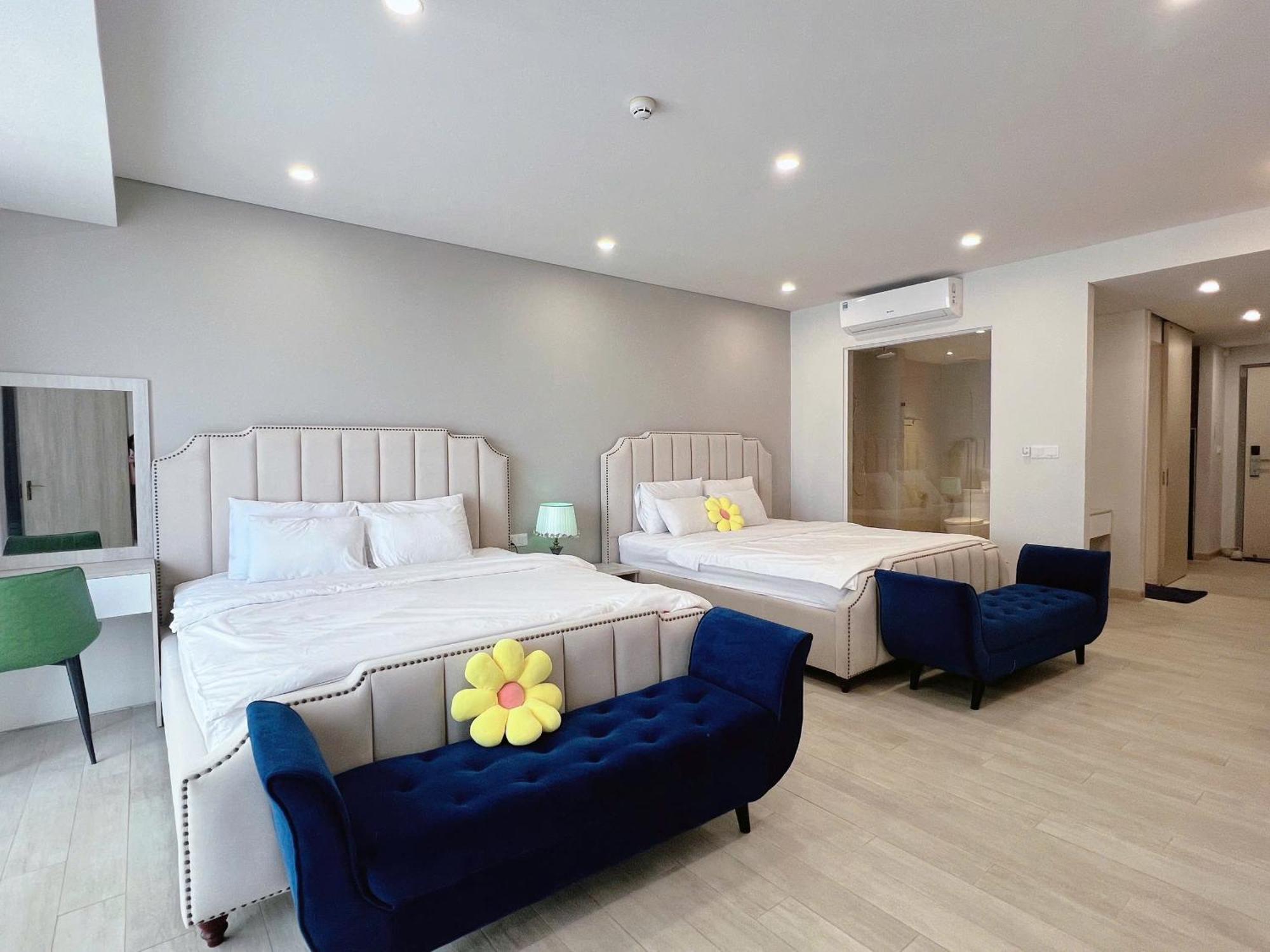 Two Connecting With Ocean View At Center Apartment *
