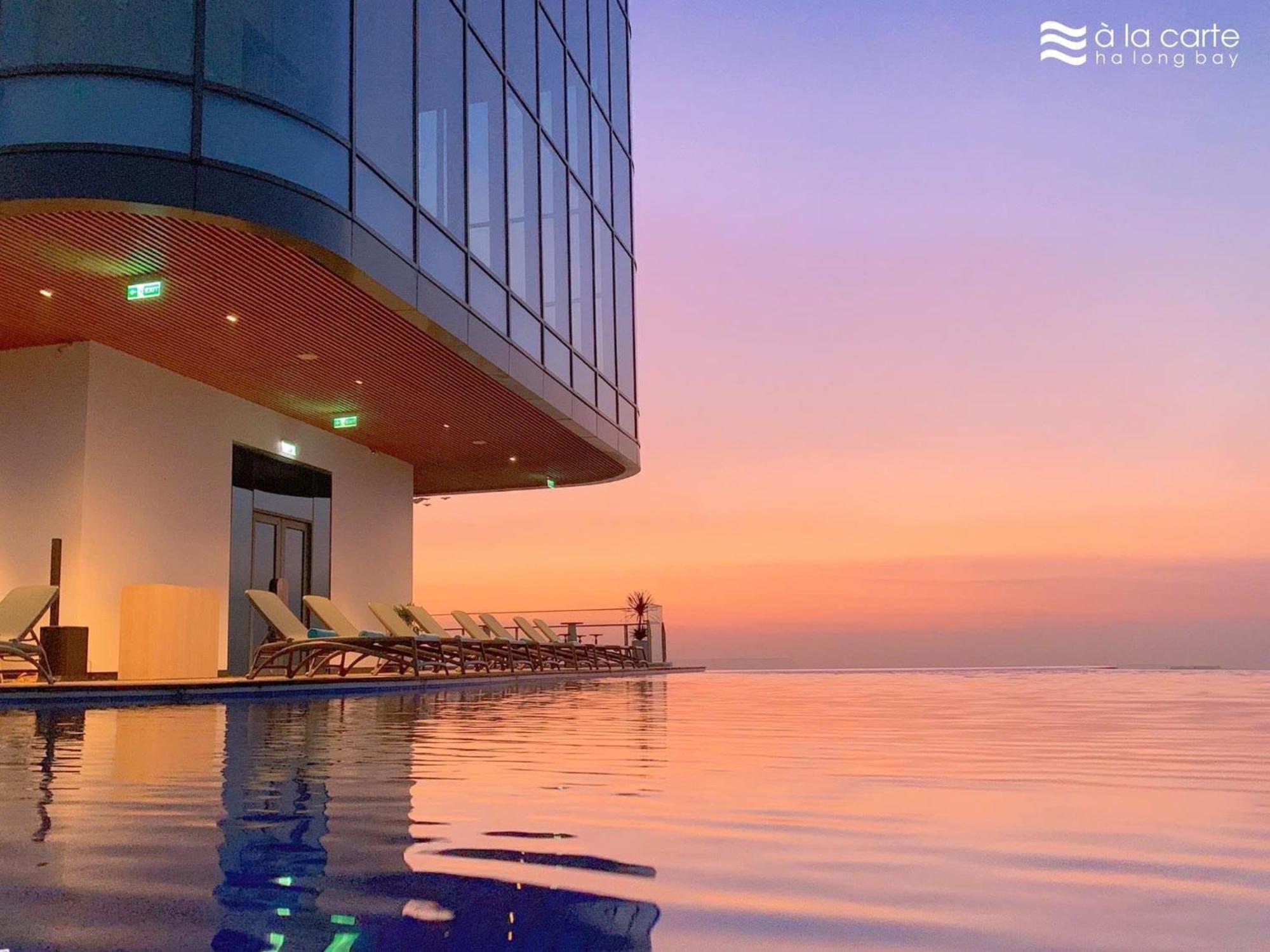 A La Carte Ha Long, Ho Nghi Duong View Bien Day Du Tien Nghi Aparthotel *