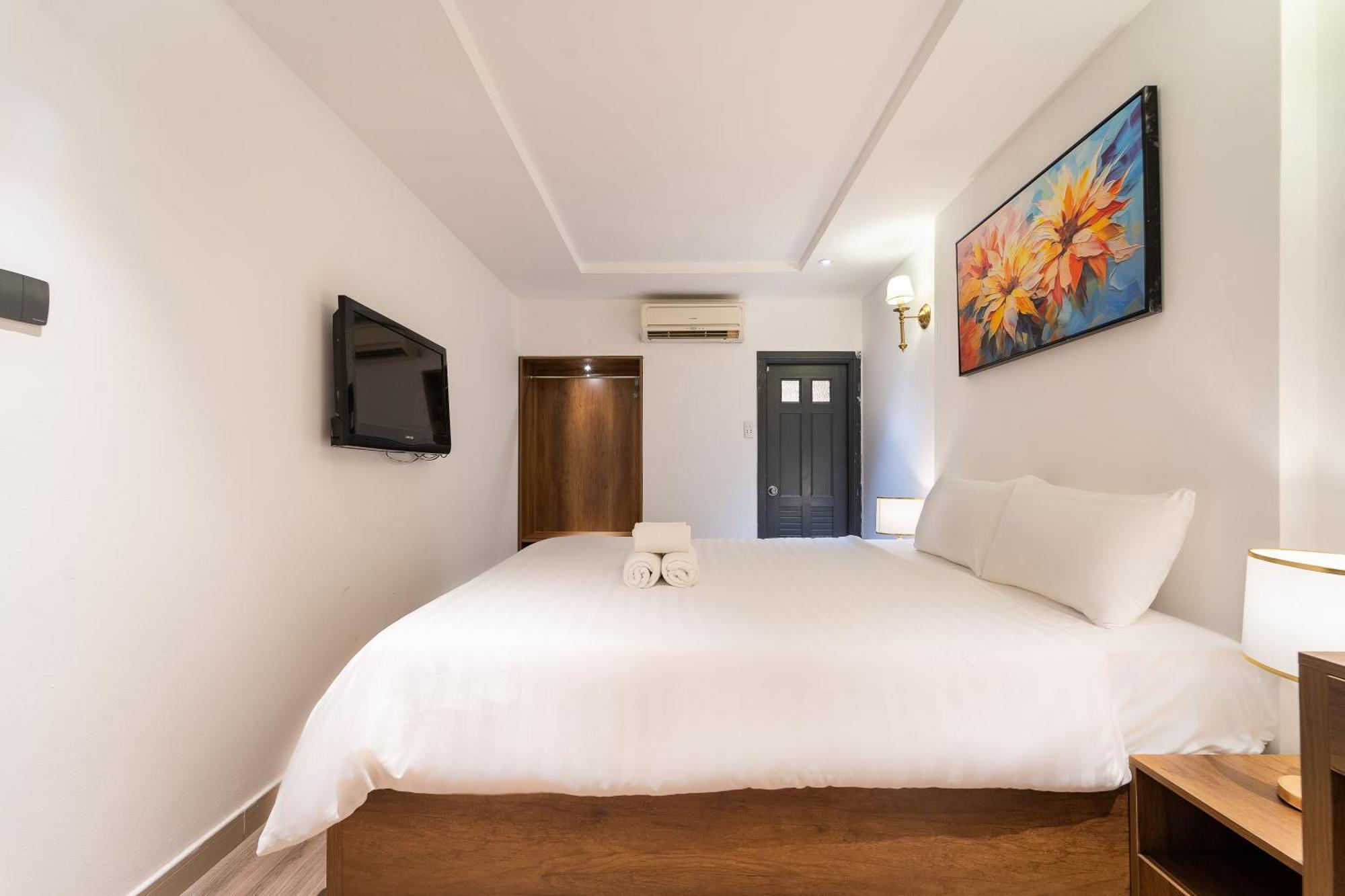 Hotel Saigon Luxury 3*