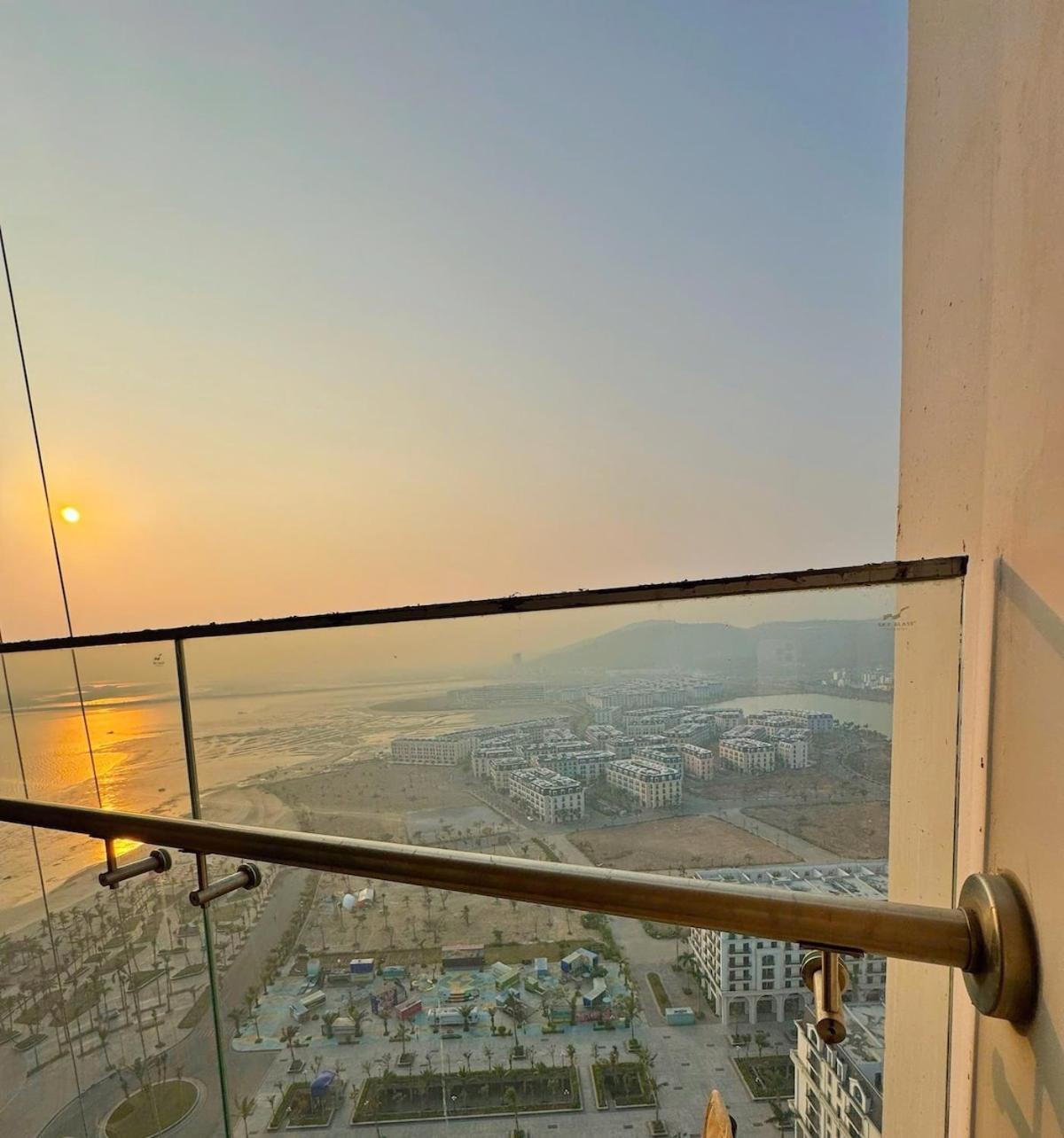 A La Carte - High Floor Apartment *