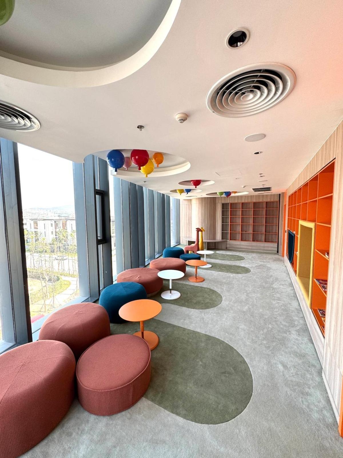 A La Carte - High Floor Apartment
