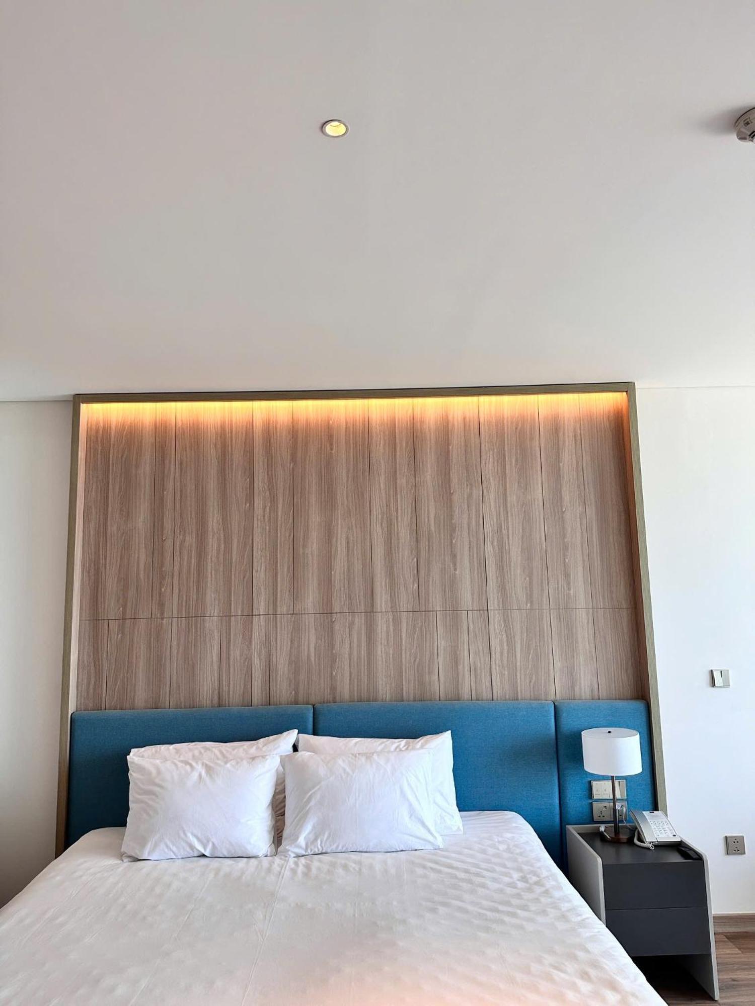 A La Carte Ha Long, Ho Nghi Duong View Bien Day Du Tien Nghi Aparthotel *