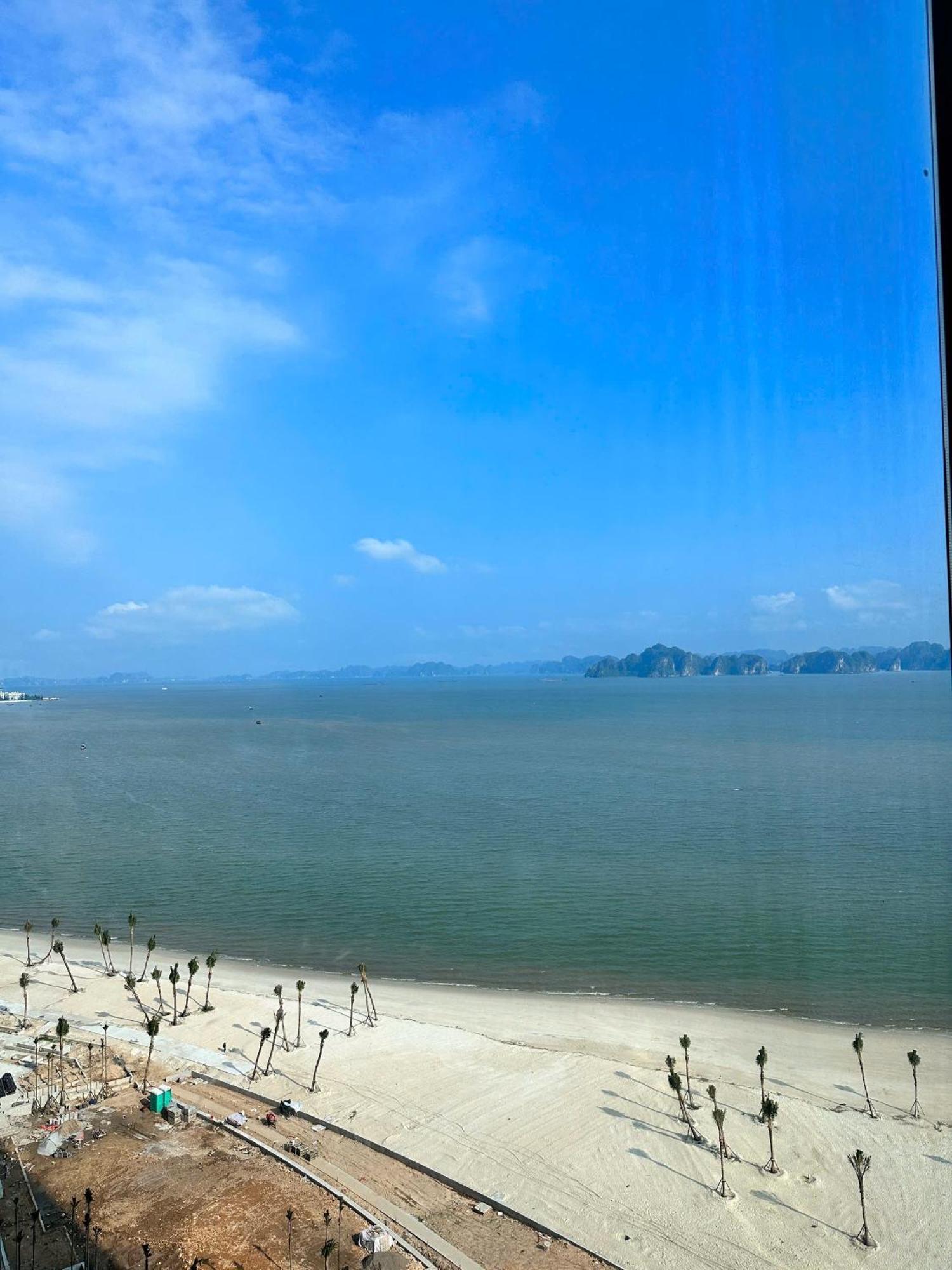 A La Carte Ha Long, Ho Nghi Duong View Bien Day Du Tien Nghi