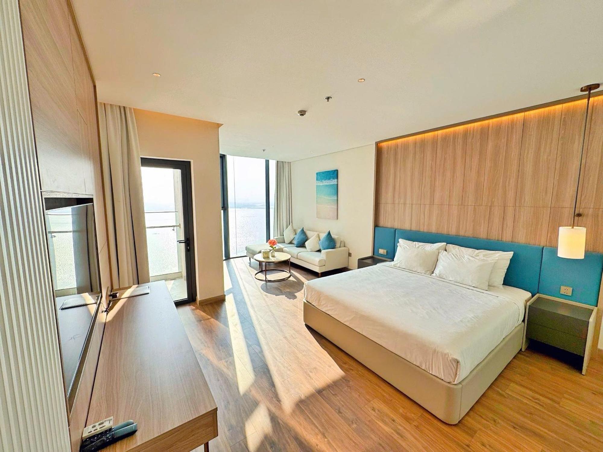 A La Carte - High Floor Apartment *