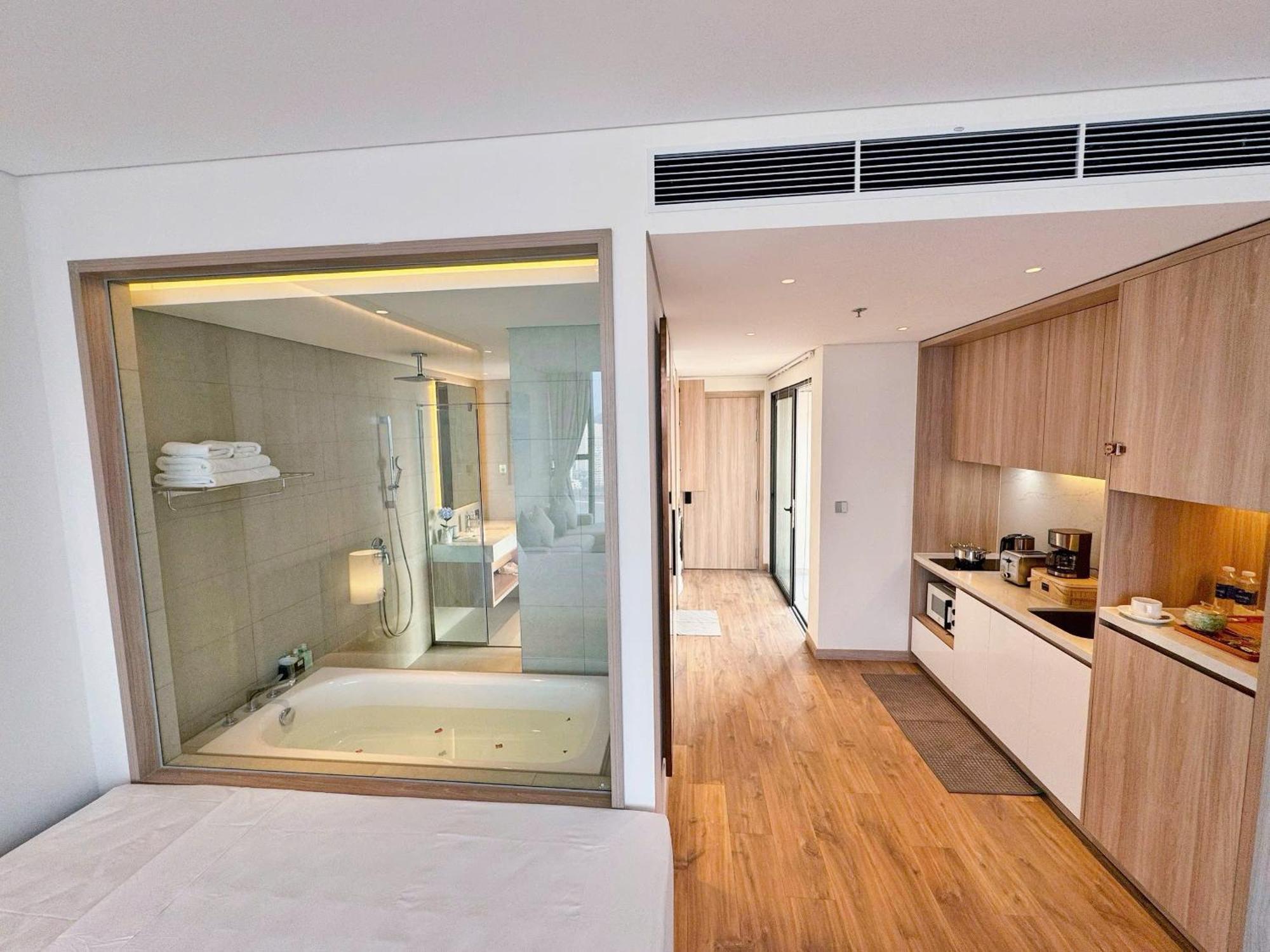 A La Carte - High Floor Apartment Ha Long