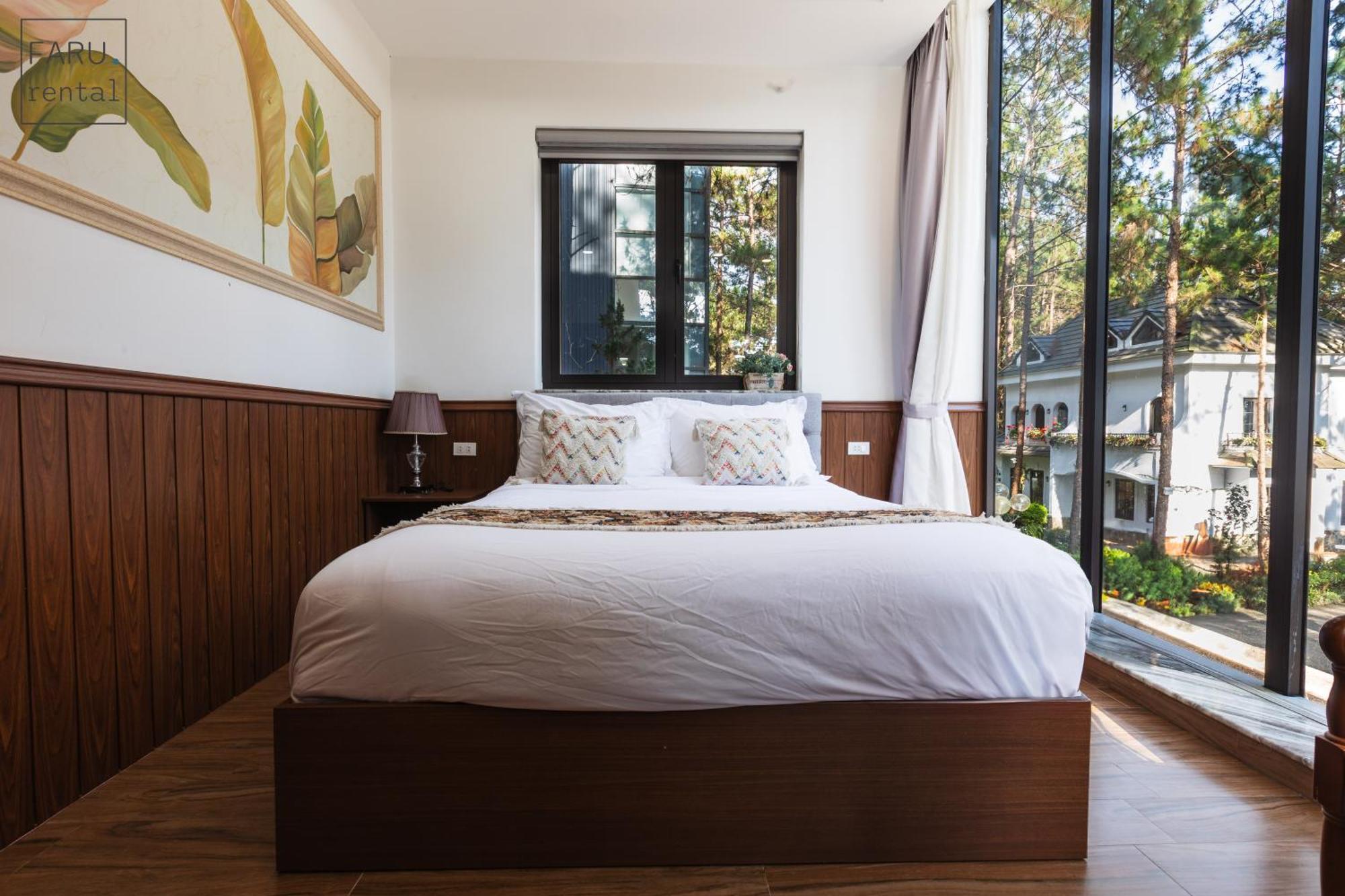 Faru Pine Woods Hotel