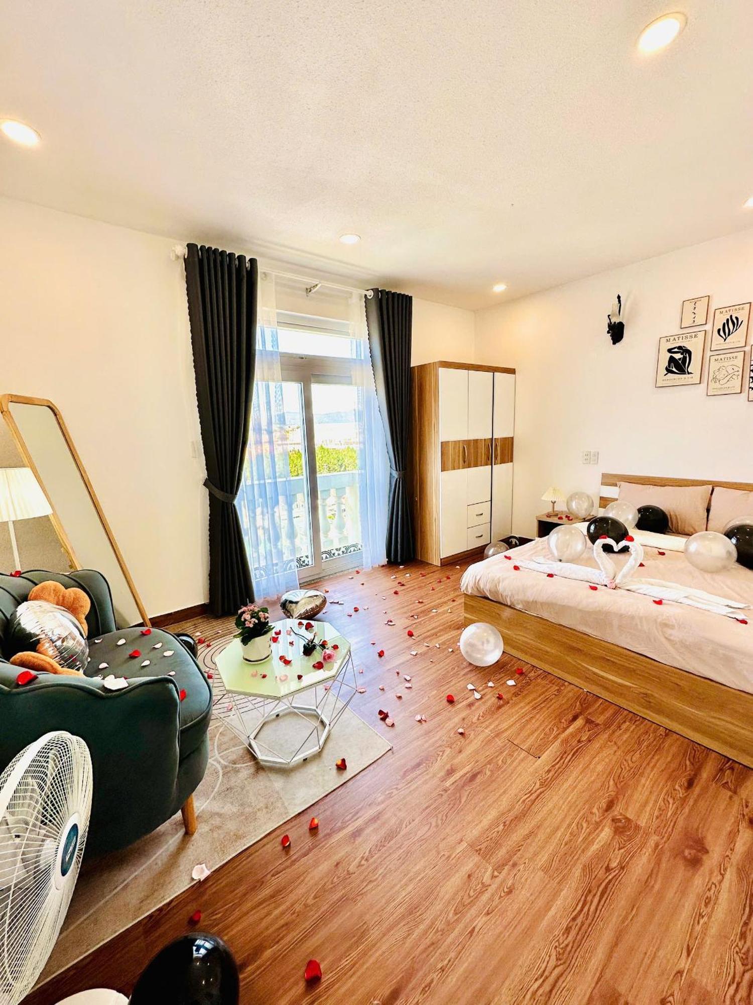 Hotel Nha Cua Nang - *