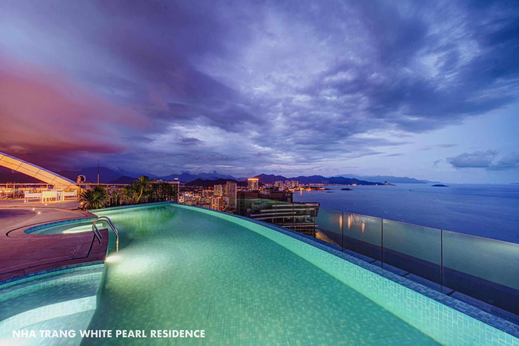 Aqua Beachfront Panorama Centre Hotel 4*