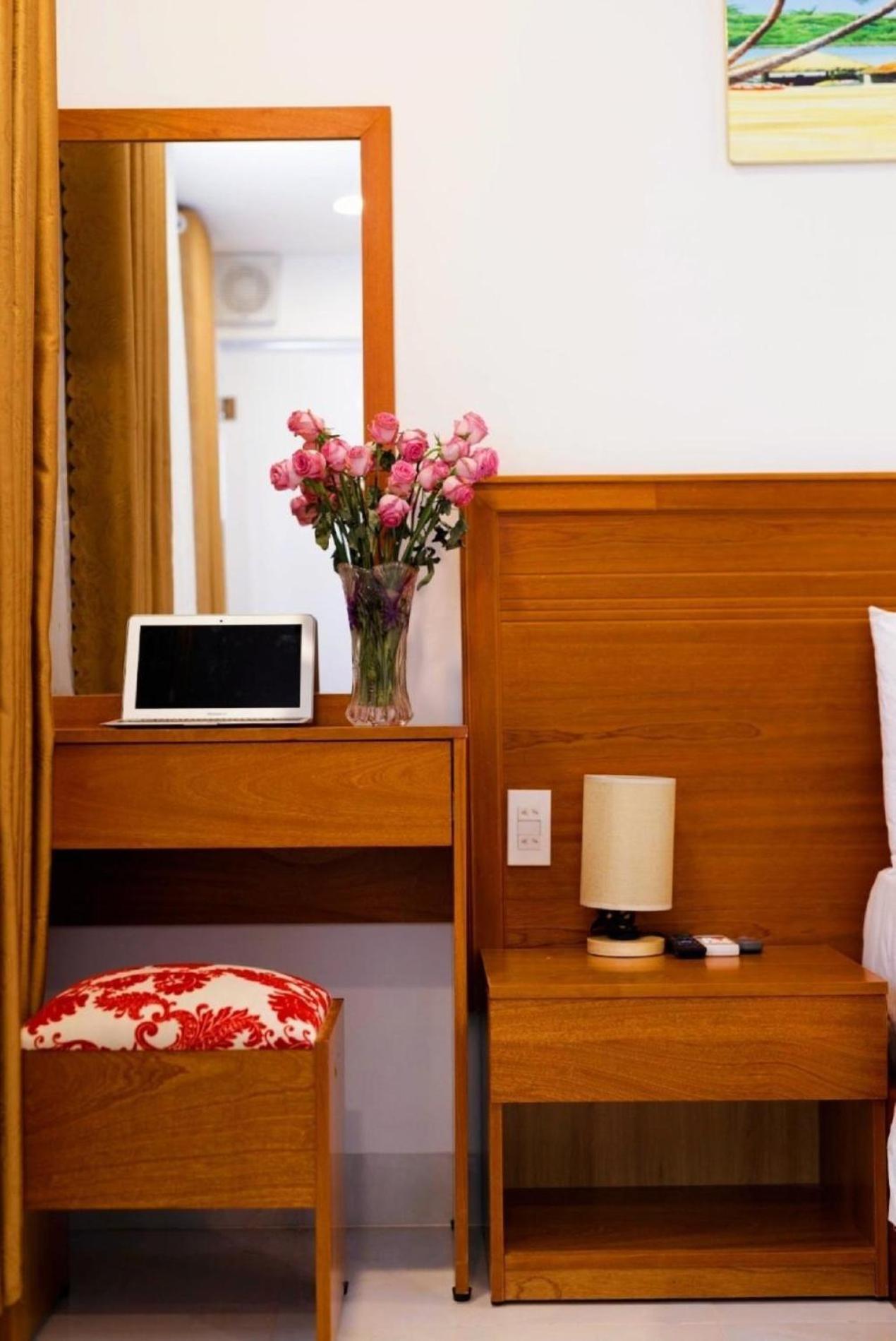 Mira Eco Khách sạn