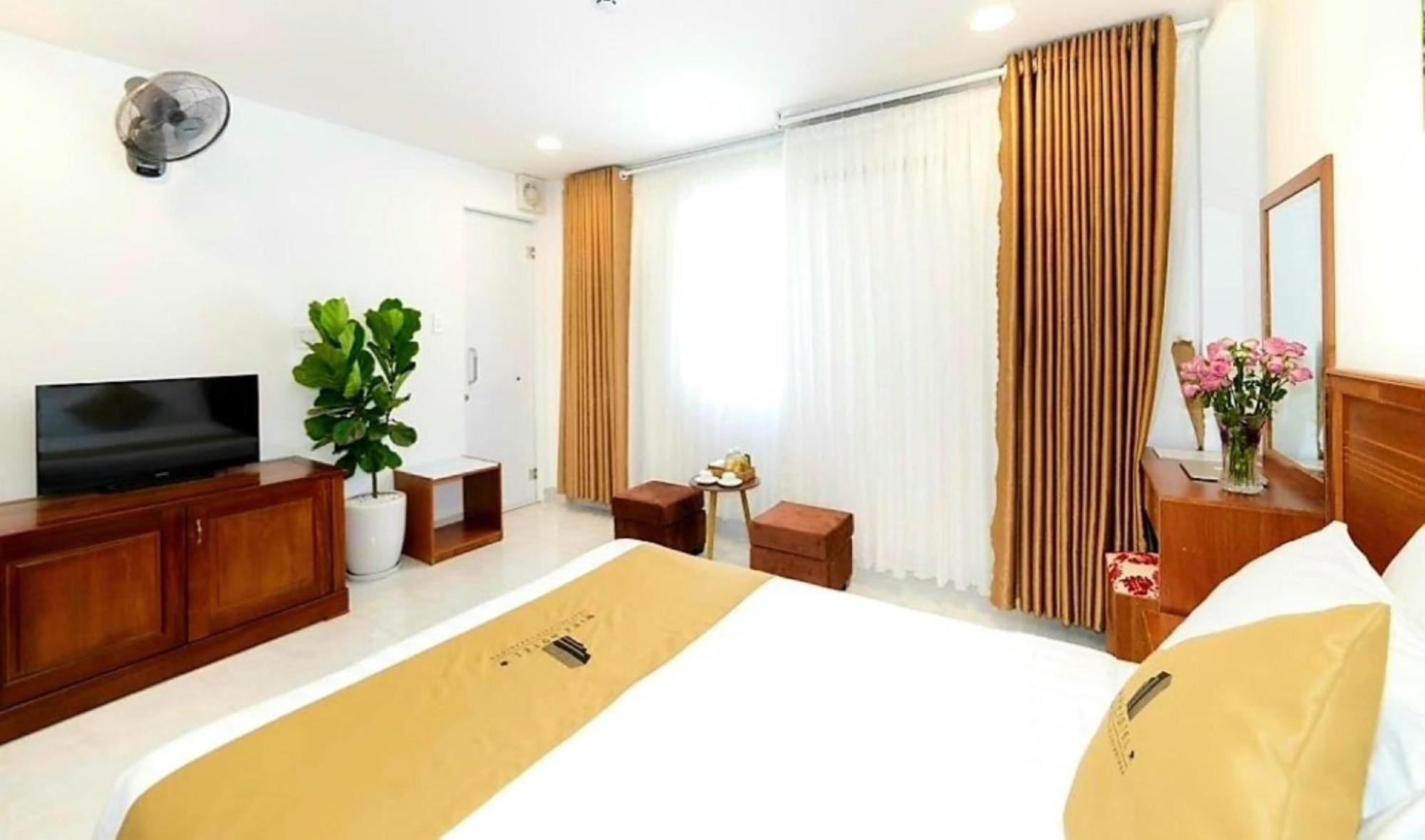 Khách sạn Mira Eco 2*