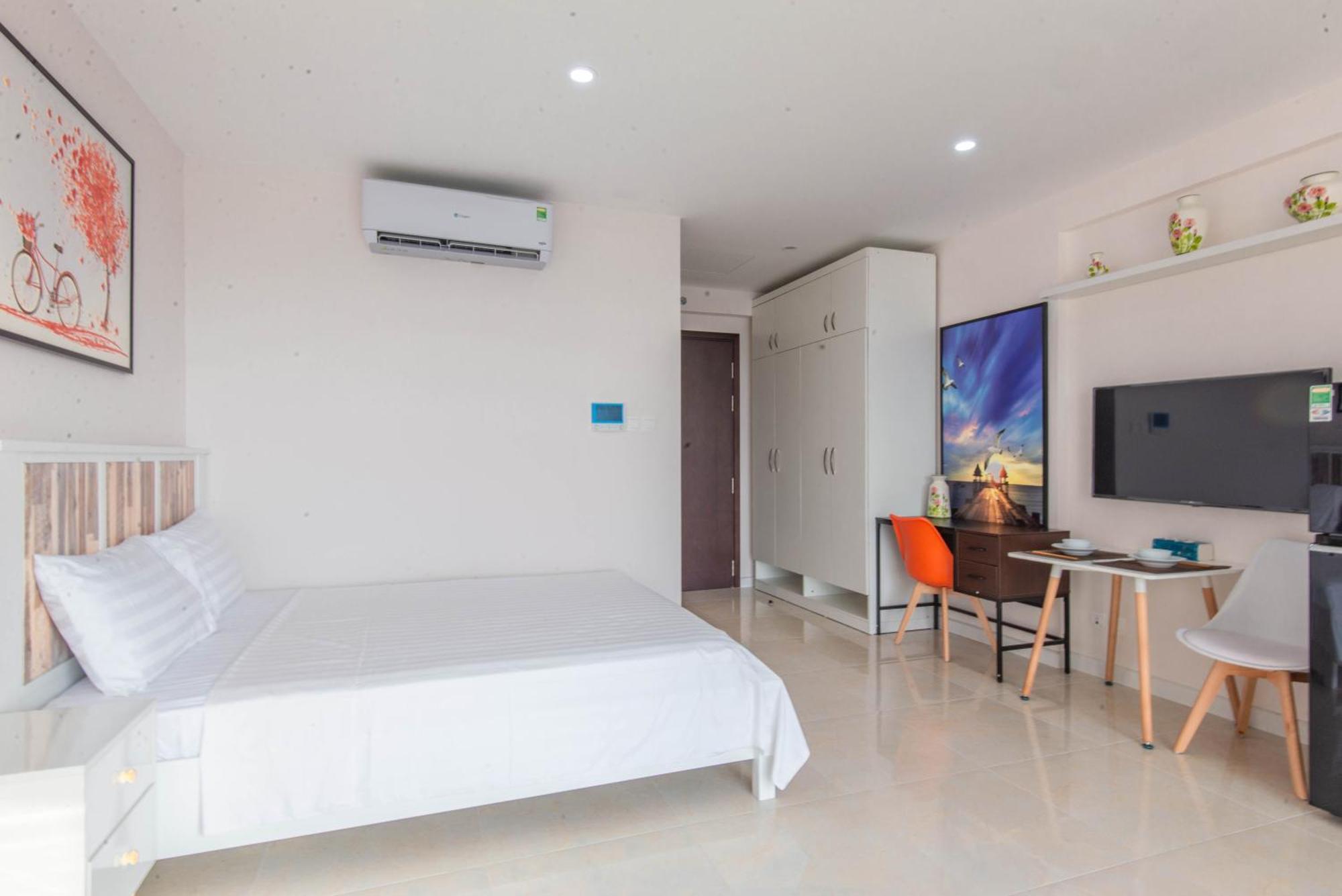 Sol - Vinhomes D'capitale Luxstay *