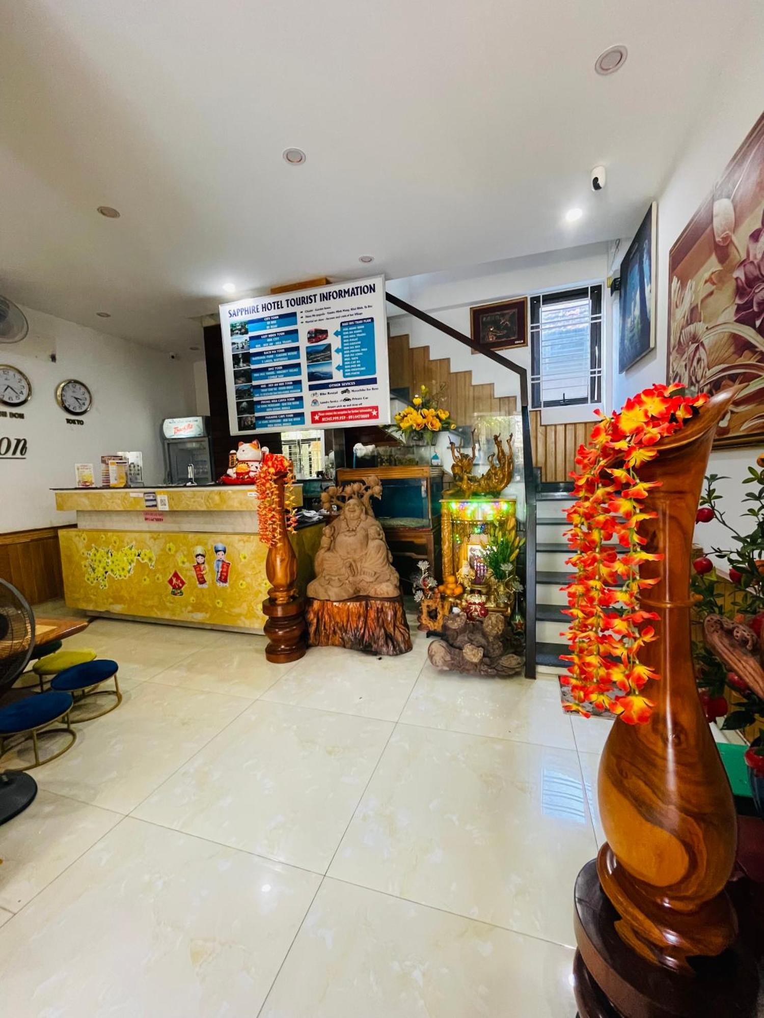 Love hotel Saphia Hue