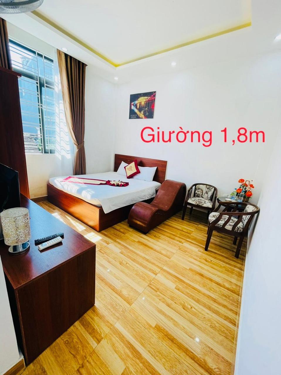Love hotel Saphia Hue