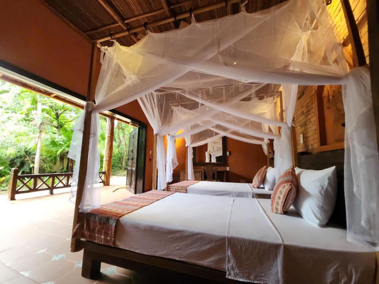 Whale Island Resort 4*