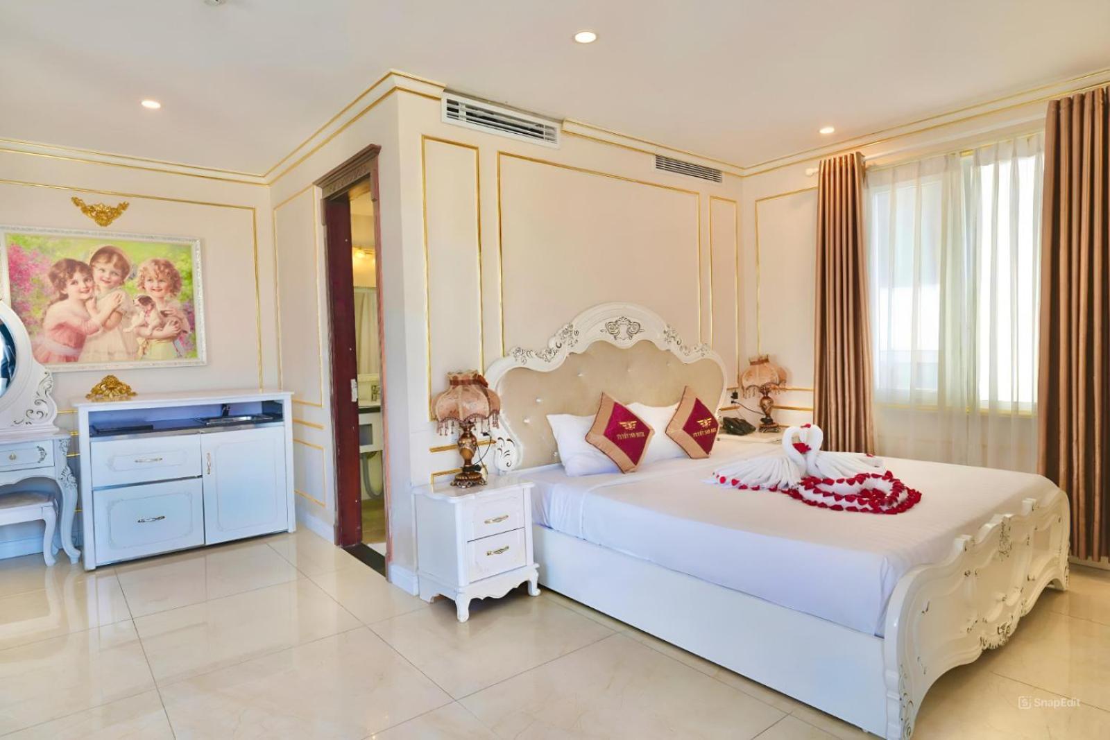 Tuyet Son Da Nang