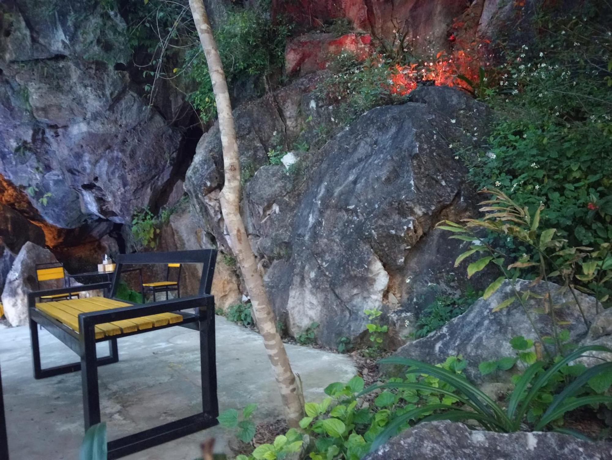 Song Toan Phong Nha