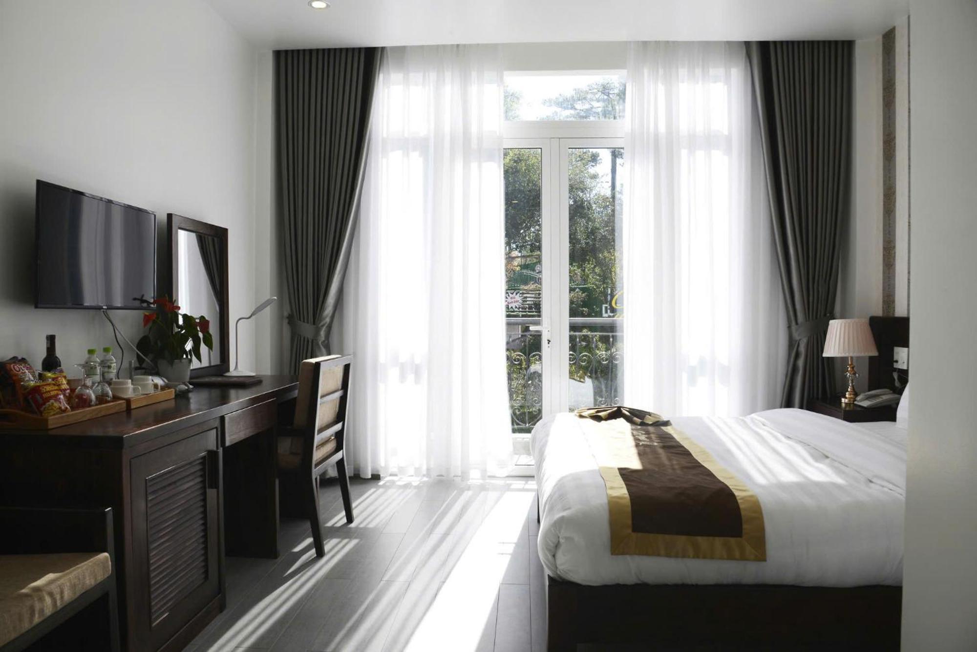 La Pense'e - Hotel
