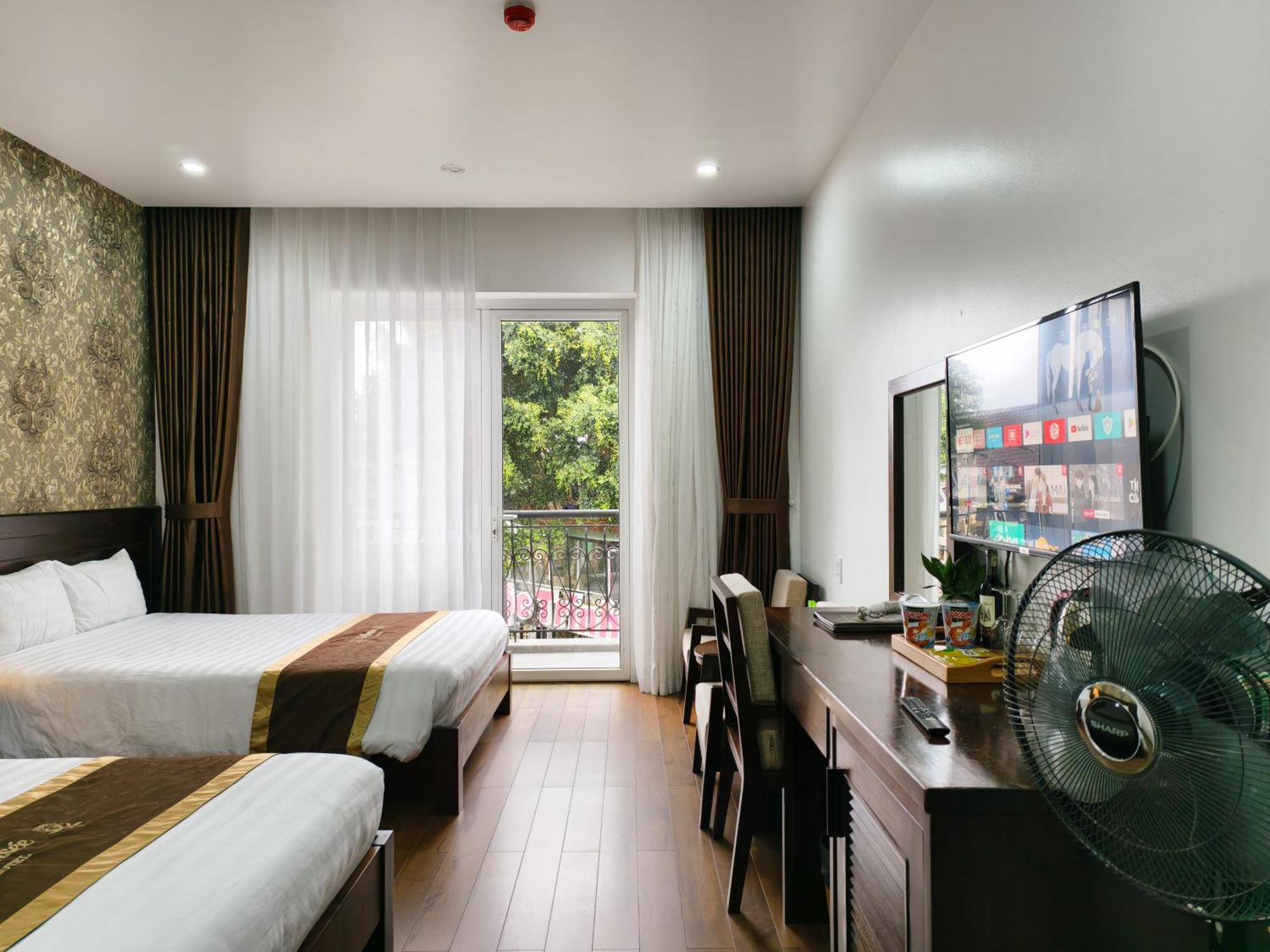 Hotel La Pense'e - 2*