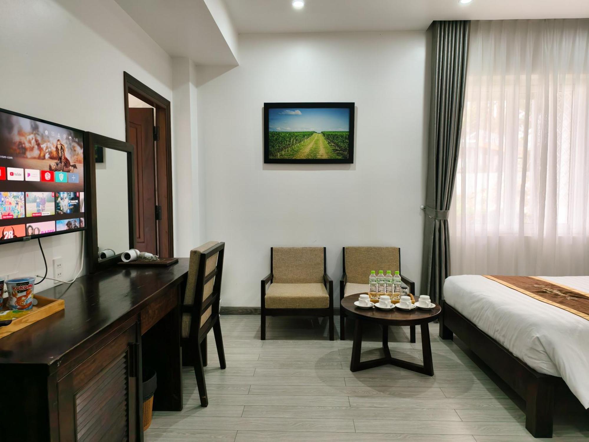 Hotel La Pense'e - 2*