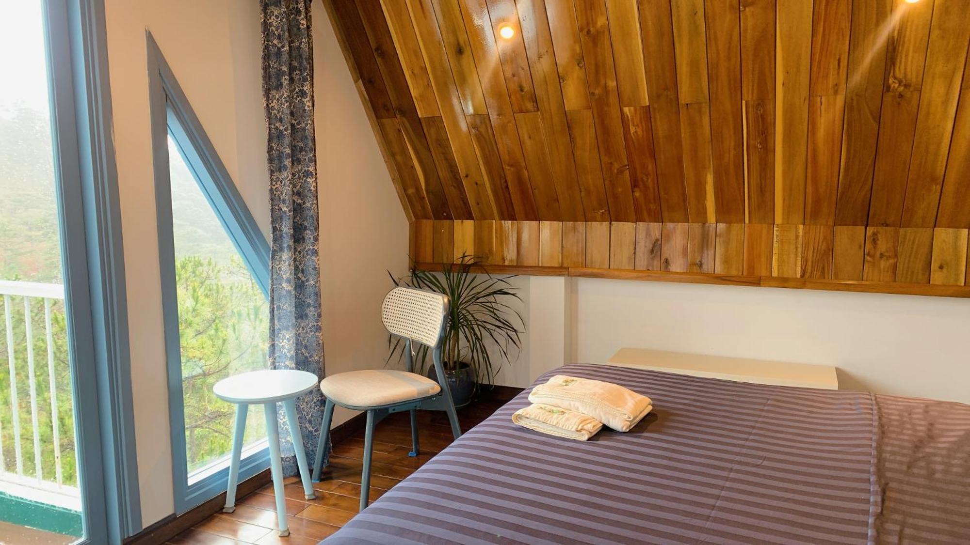 Apartment Trien Thong An Nhien Rung Trong Pho Da Lat