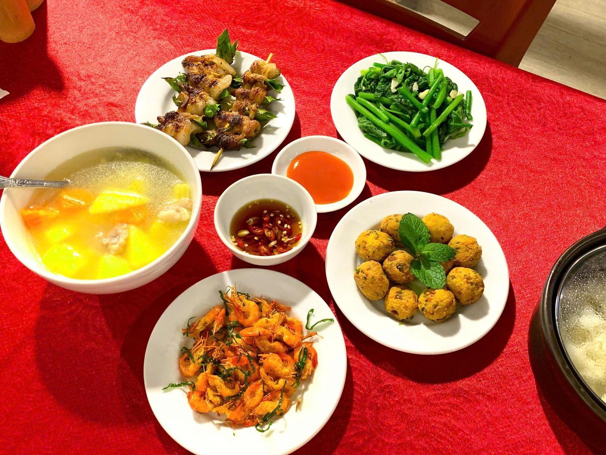 Duy Tuyen Ba Be Free Bbq