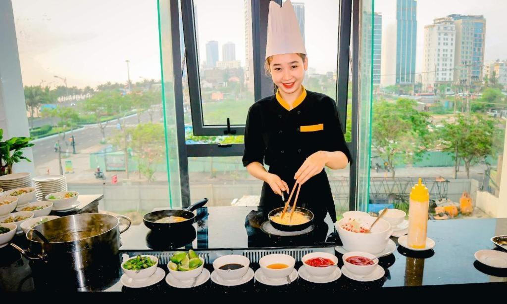 Le Hoang 4* Da Nang