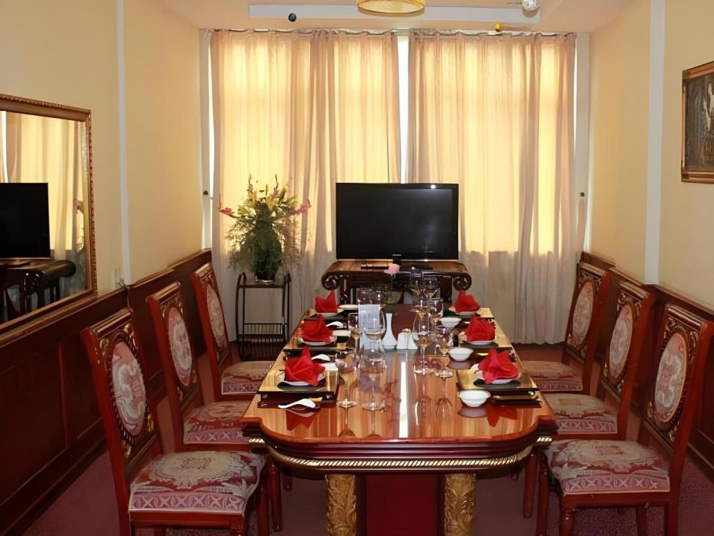 Huu Nghi Hotel