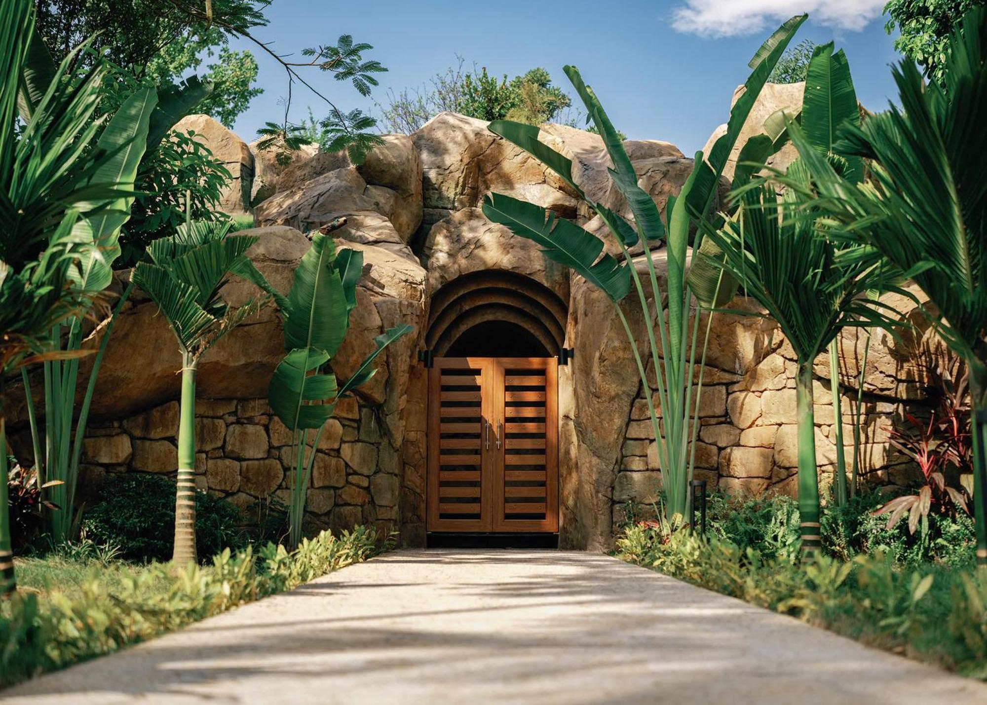 Lamori & Resort 5*