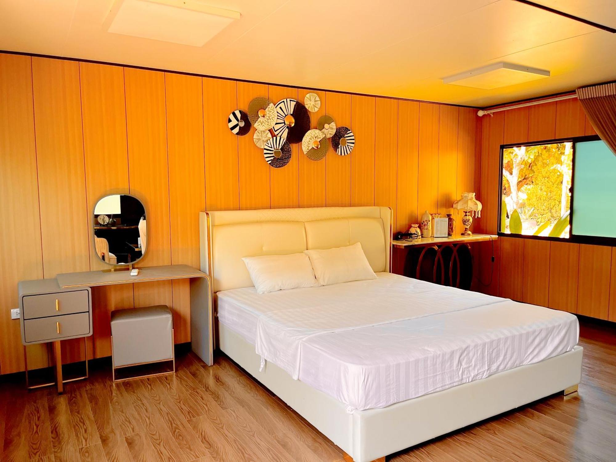 Farm stay Sapphire Hill Hanoi