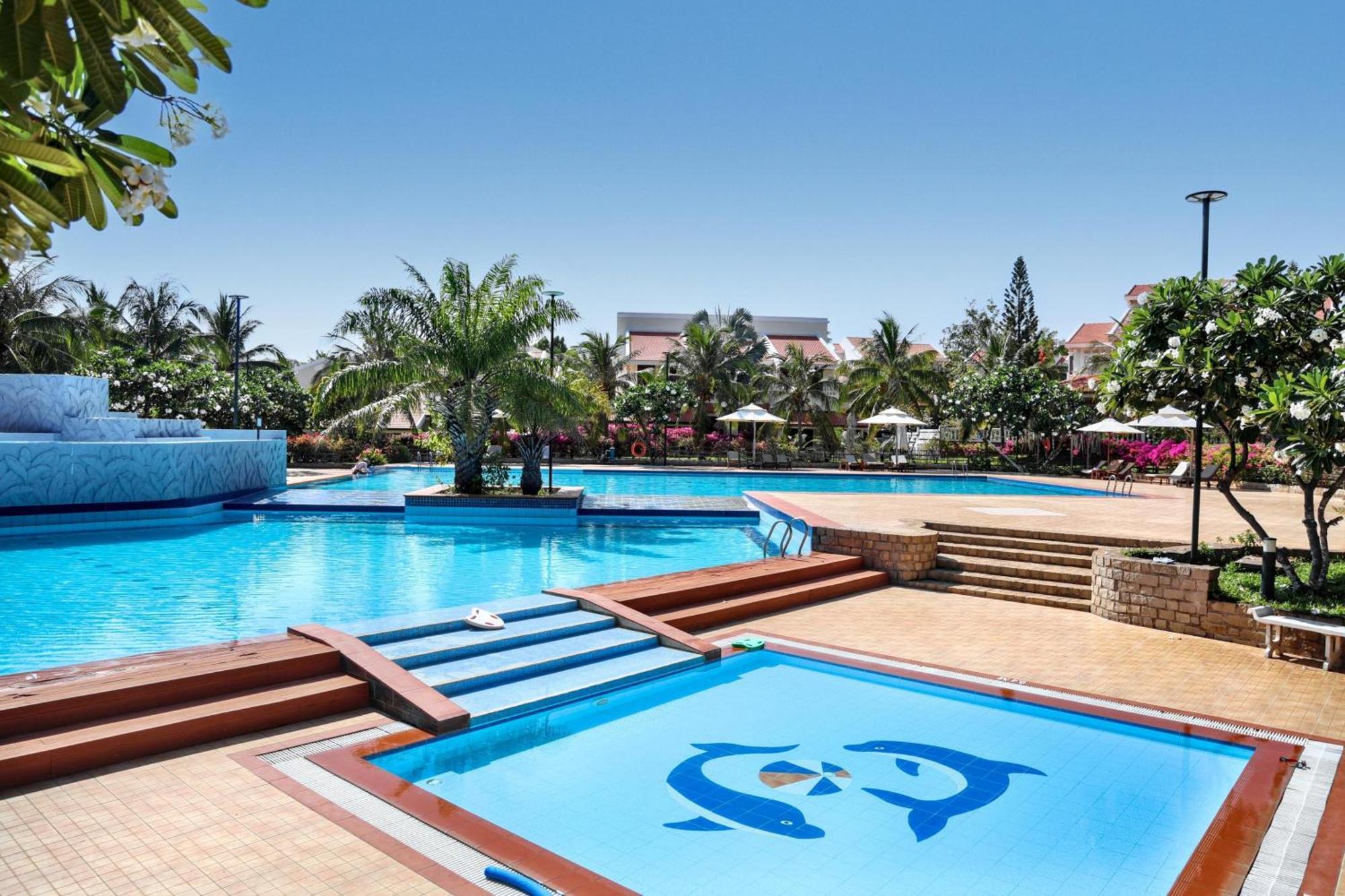 Luxurious 3brvilla Domaine Mui Ne With Pool & Tennis Court Access Villa *