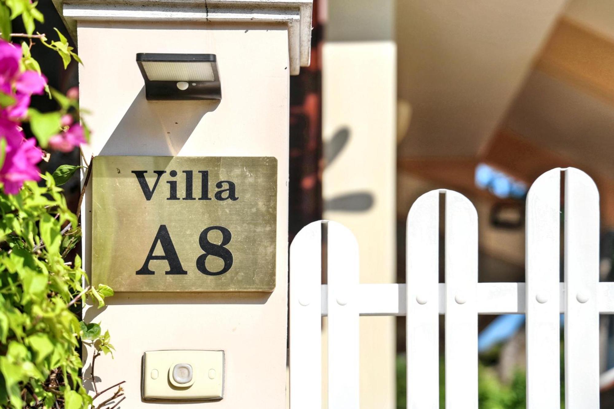 Villa Luxurious 3brvilla Domaine Mui Ne With Pool & Tennis Court Access *