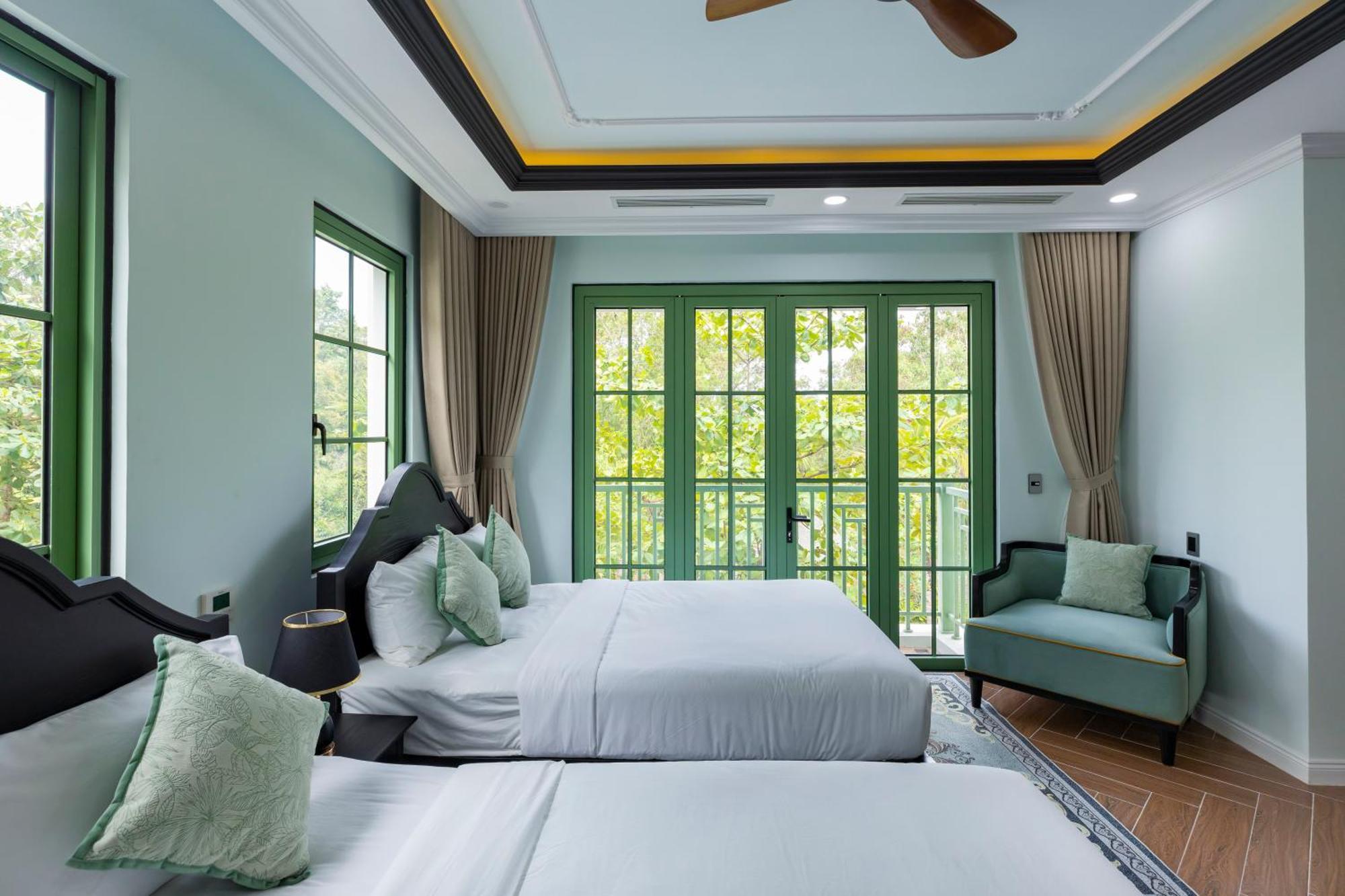 Lotus Khem Villa *