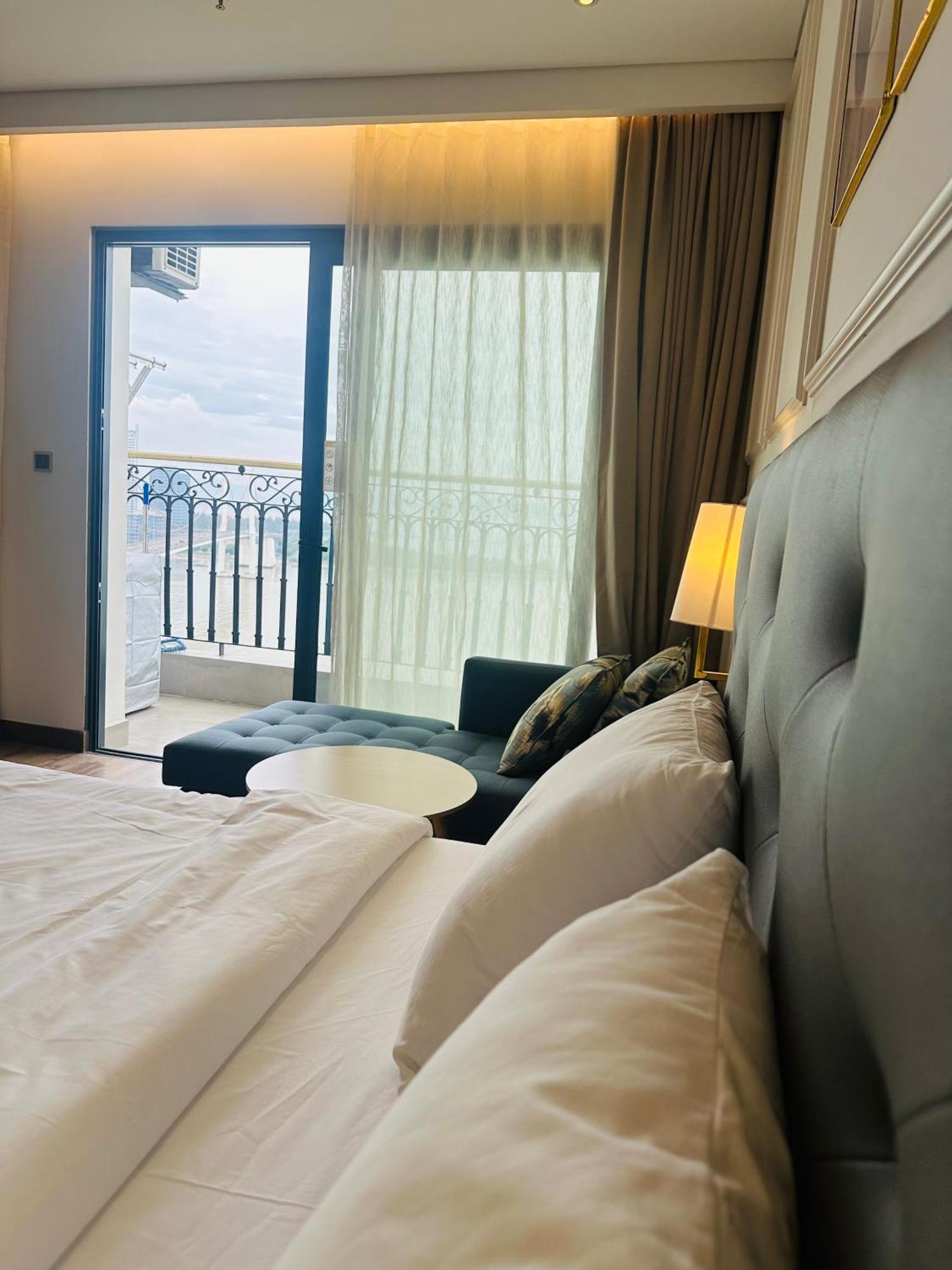 Golden Bay Ocean View Apartment