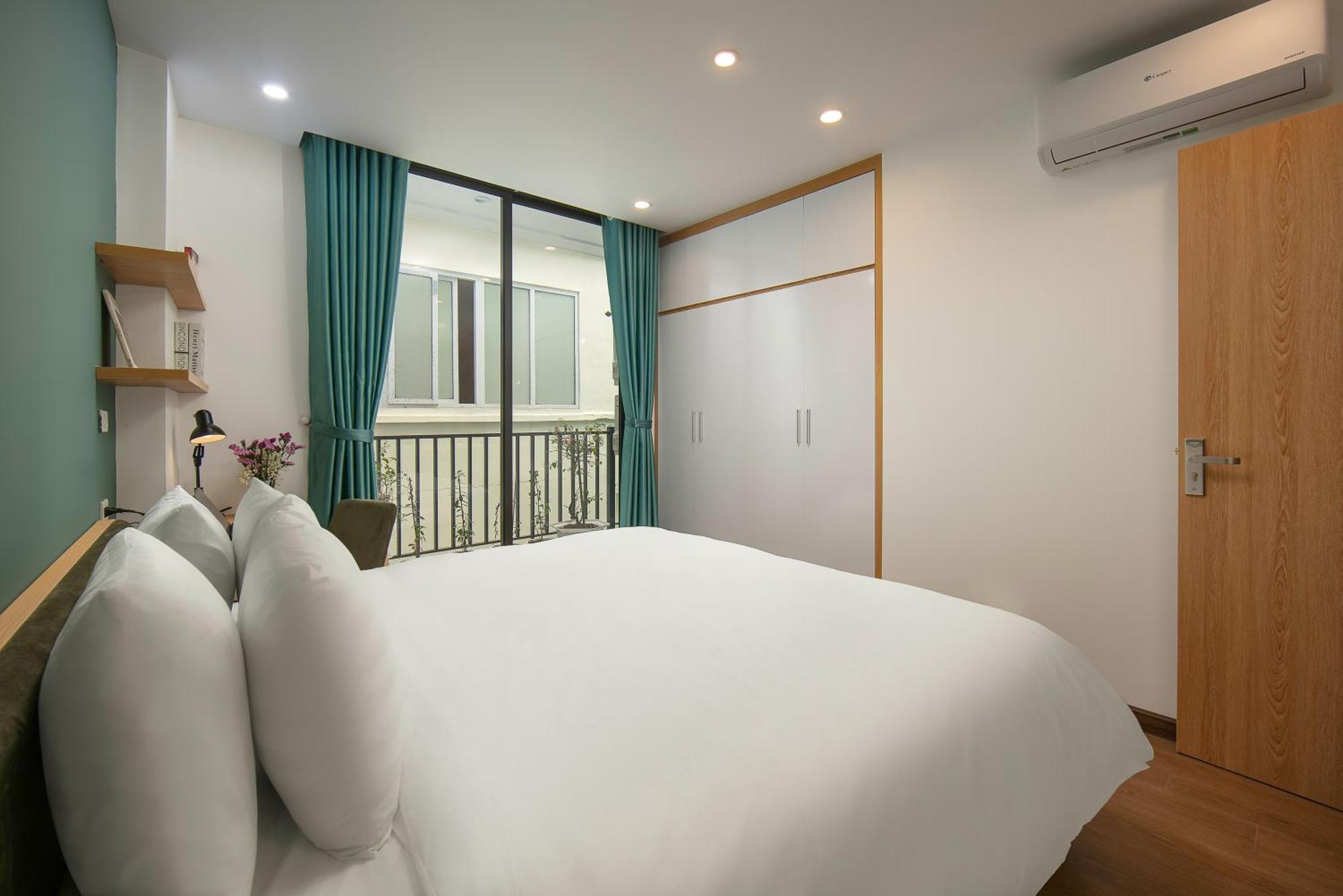 Khách sạn Westlake Pearl - & Pearl 4*