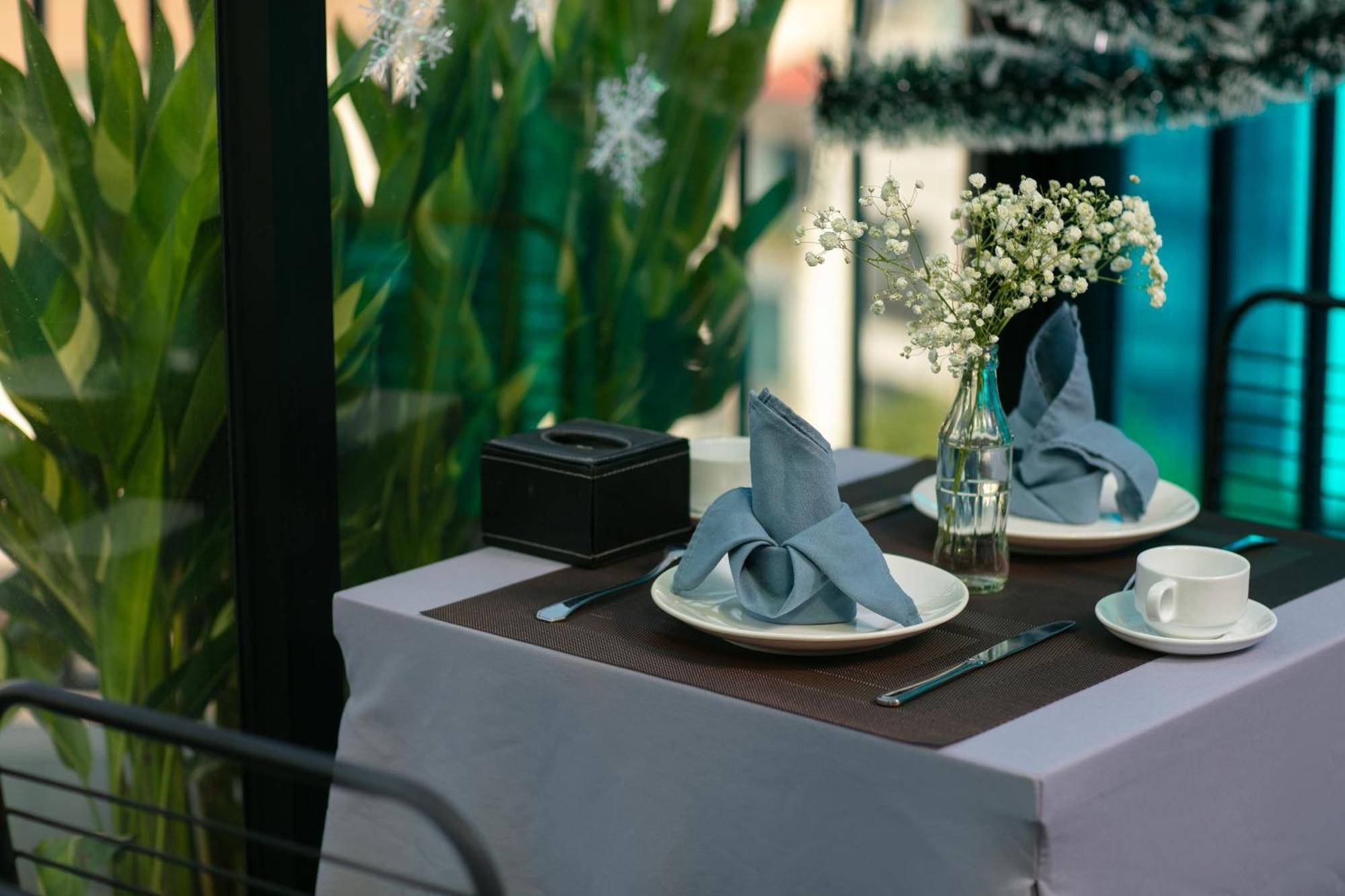 Khách sạn Westlake Pearl - & Pearl Hà Nội