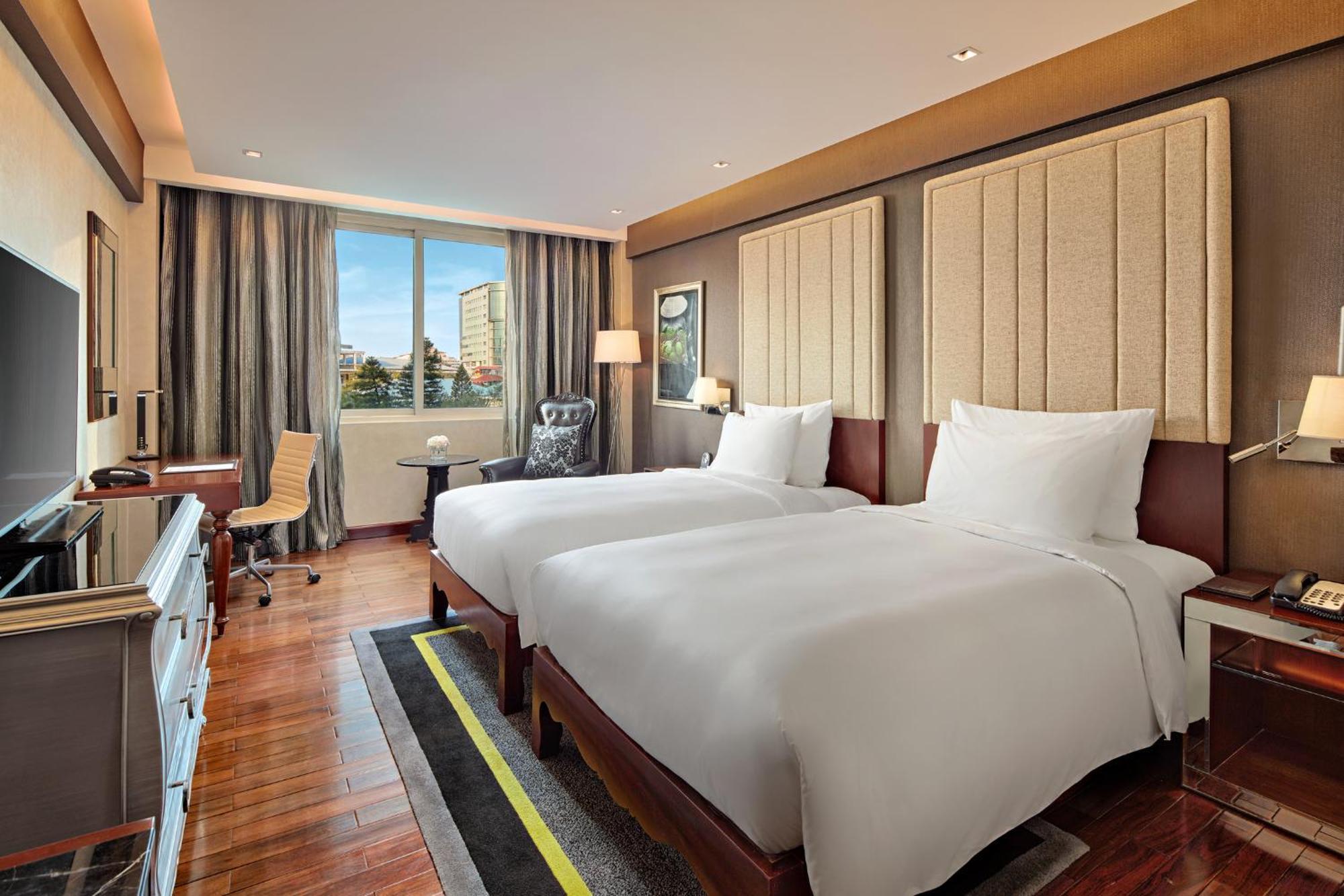 Moevenpick Centre 5* Hanoi