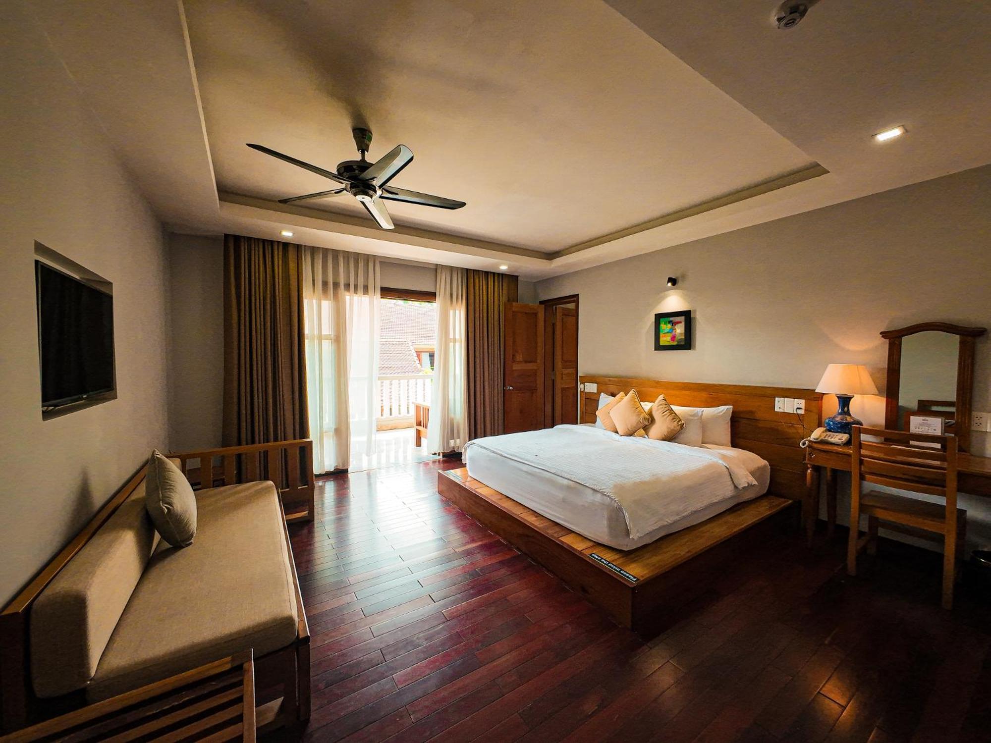 Pilgrimage Village Boutique & Khu nghỉ mát Huế